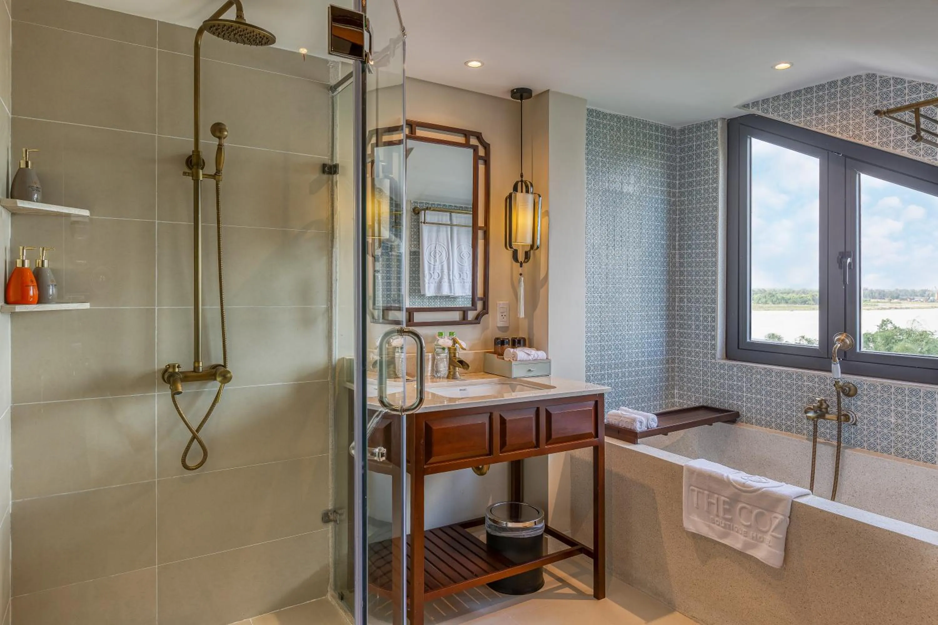 Bath in Cozy Savvy Hoi An - The Quintessence of Exquisite Retreat