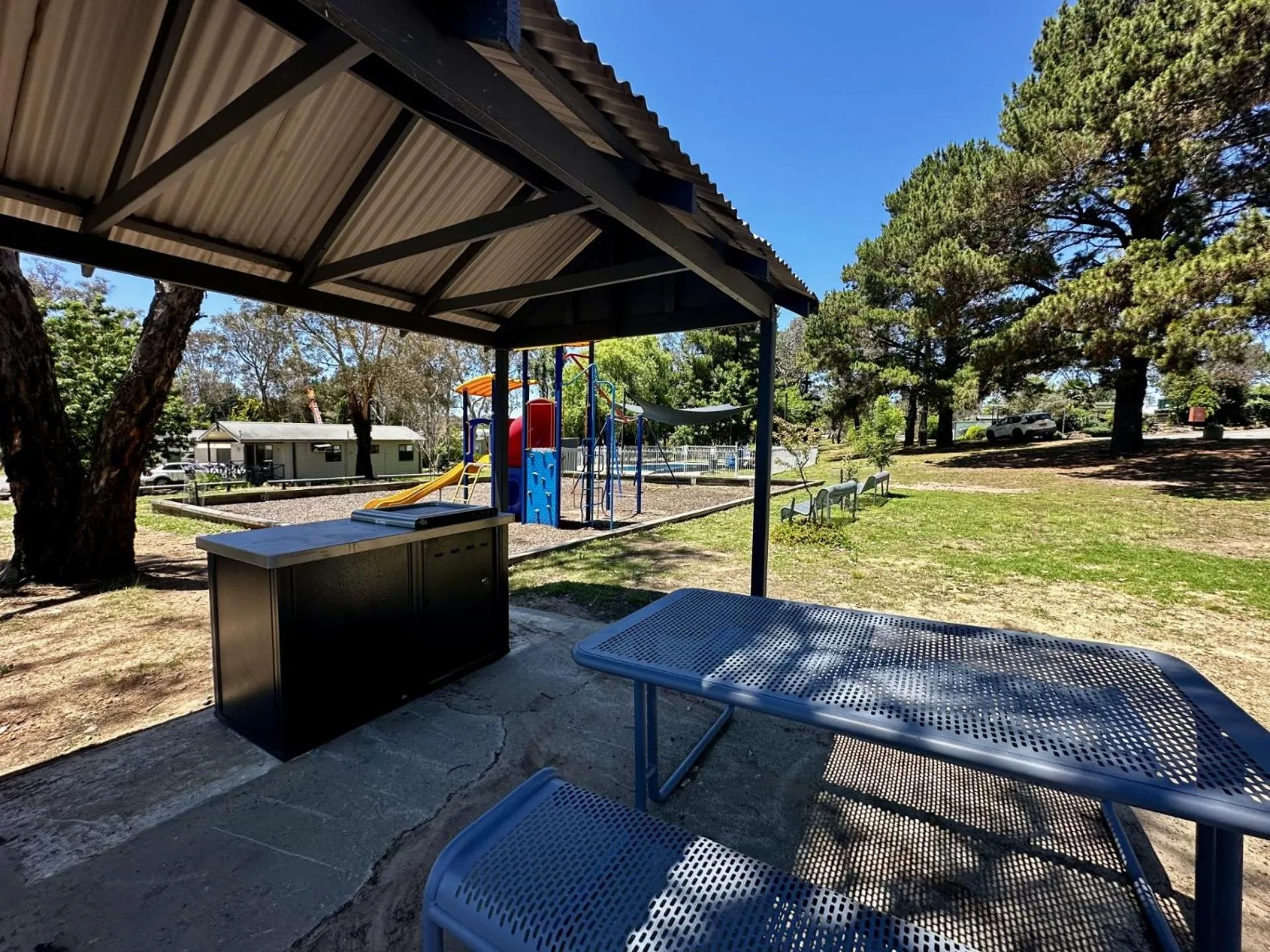 BBQ facilities in Eaglehawk Park Canberra