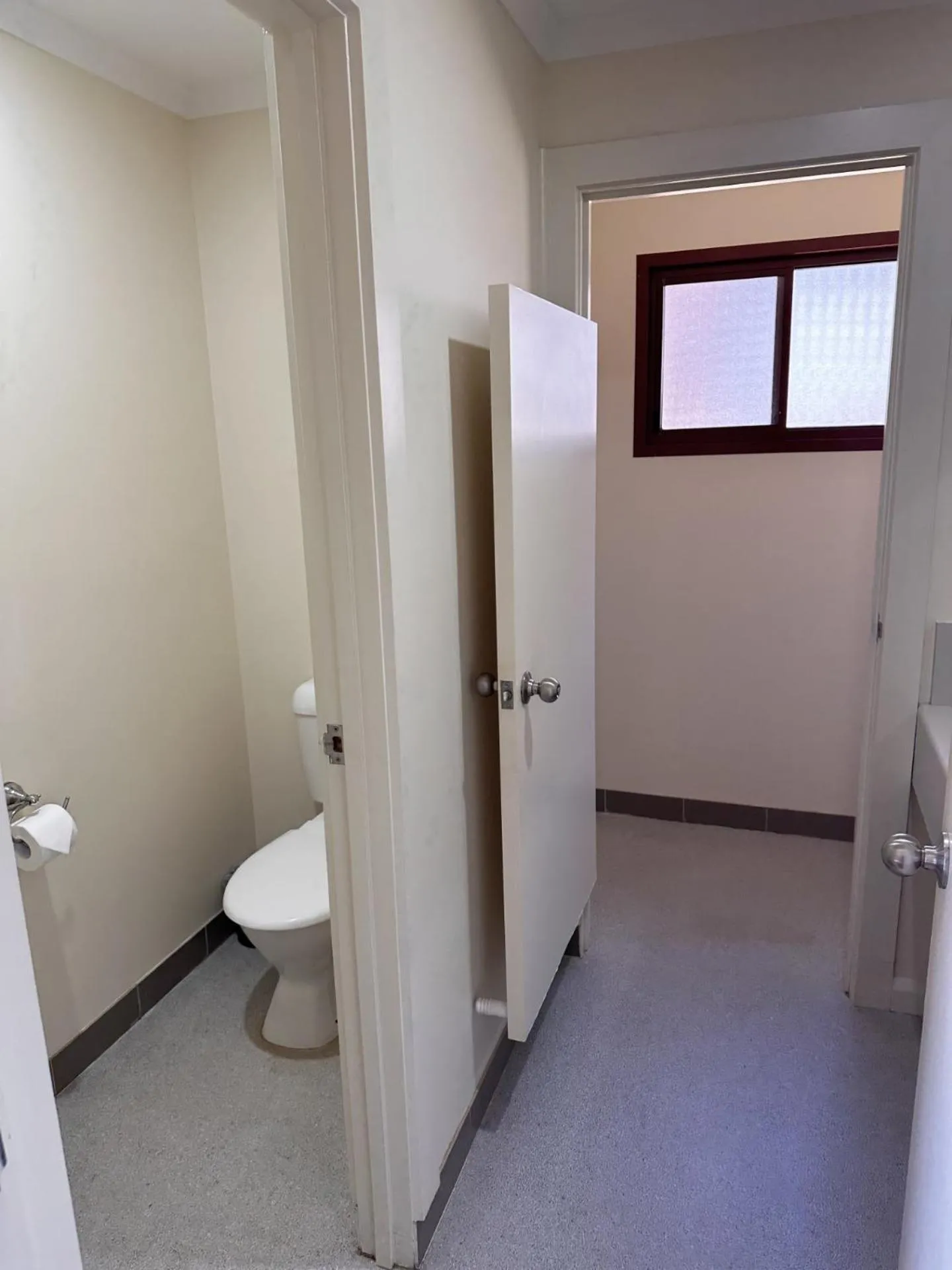 Bathroom in Eaglehawk Park Canberra