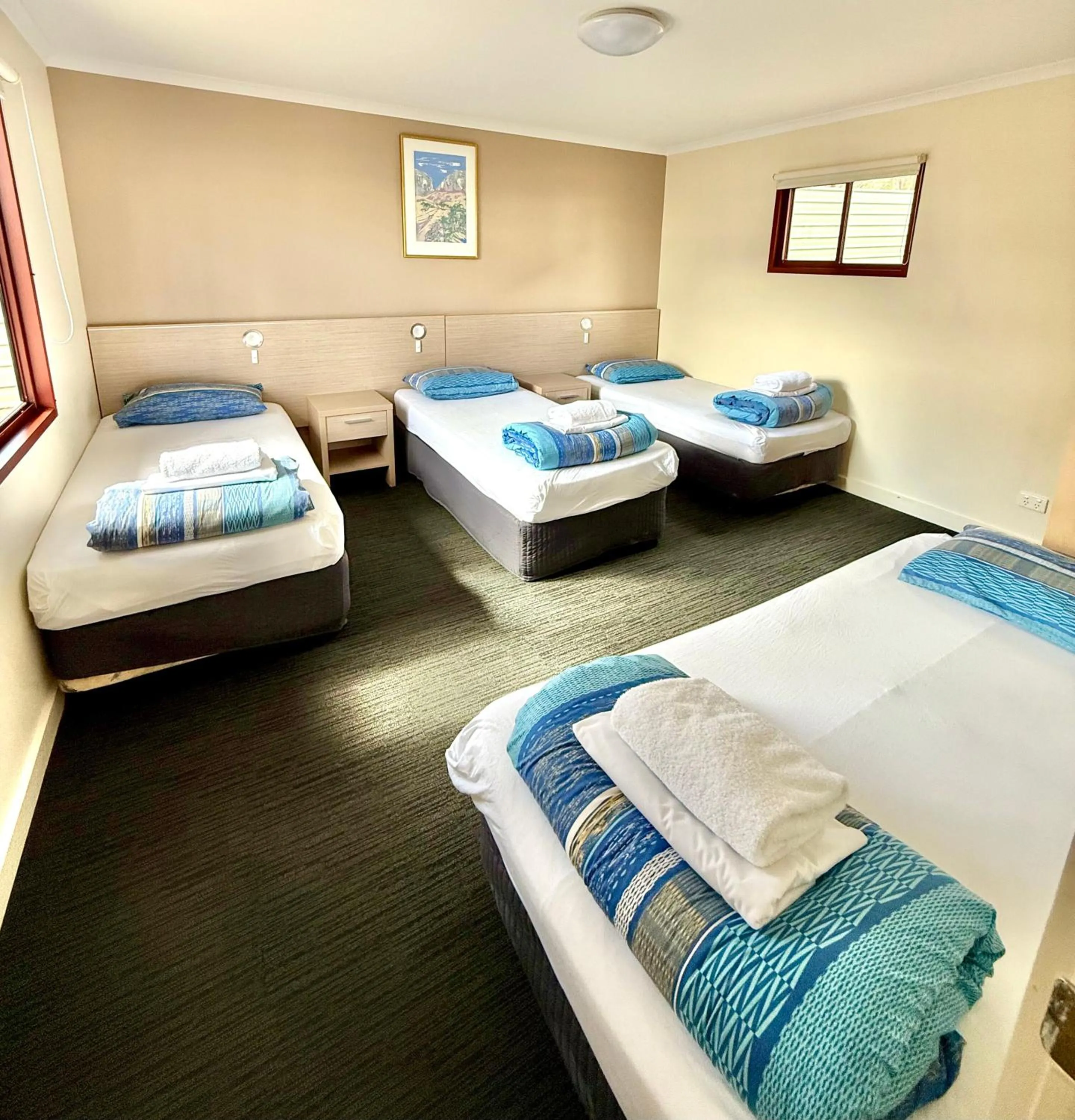 Bedroom, Bed in Eaglehawk Park Canberra