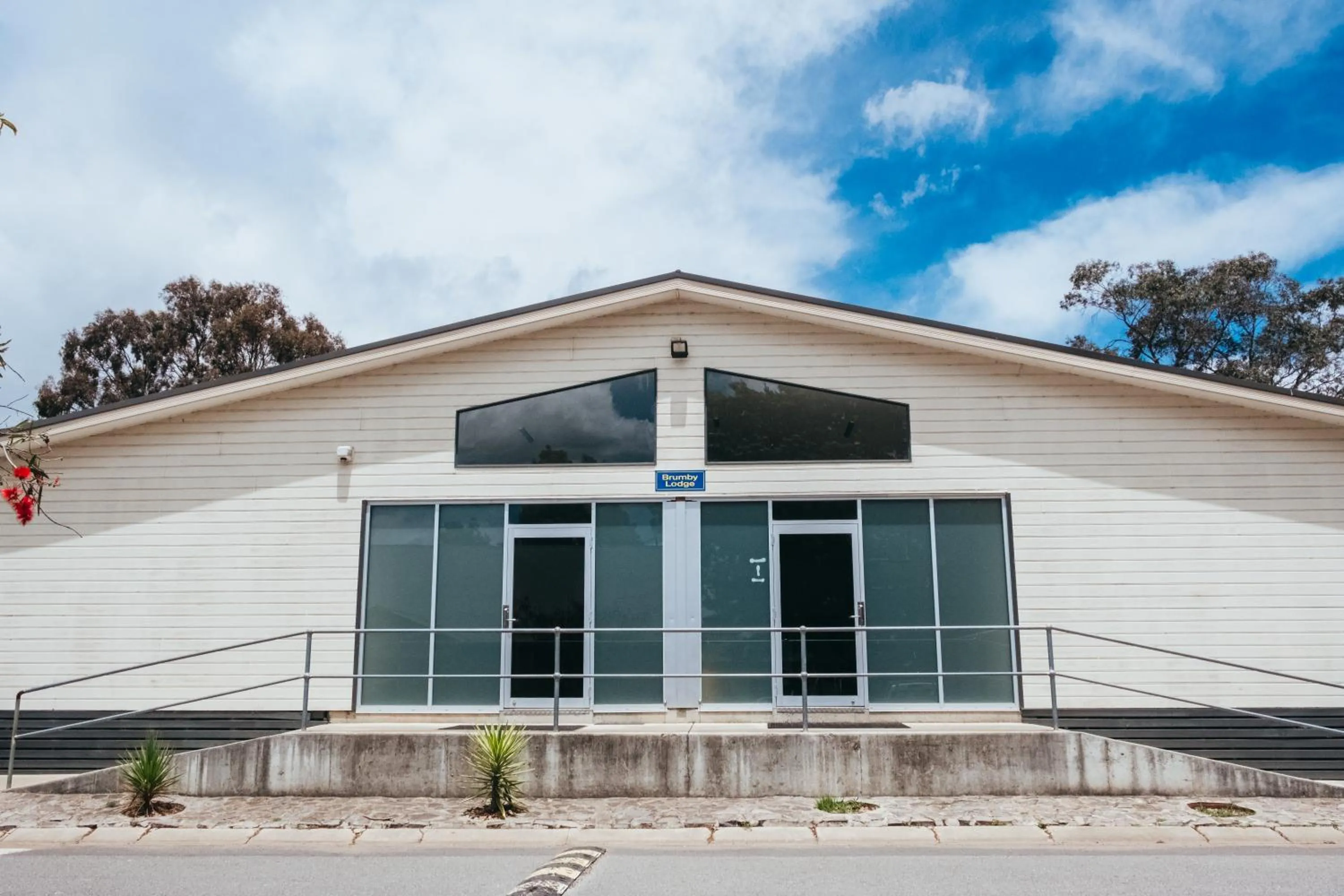 Property building in Eaglehawk Park Canberra