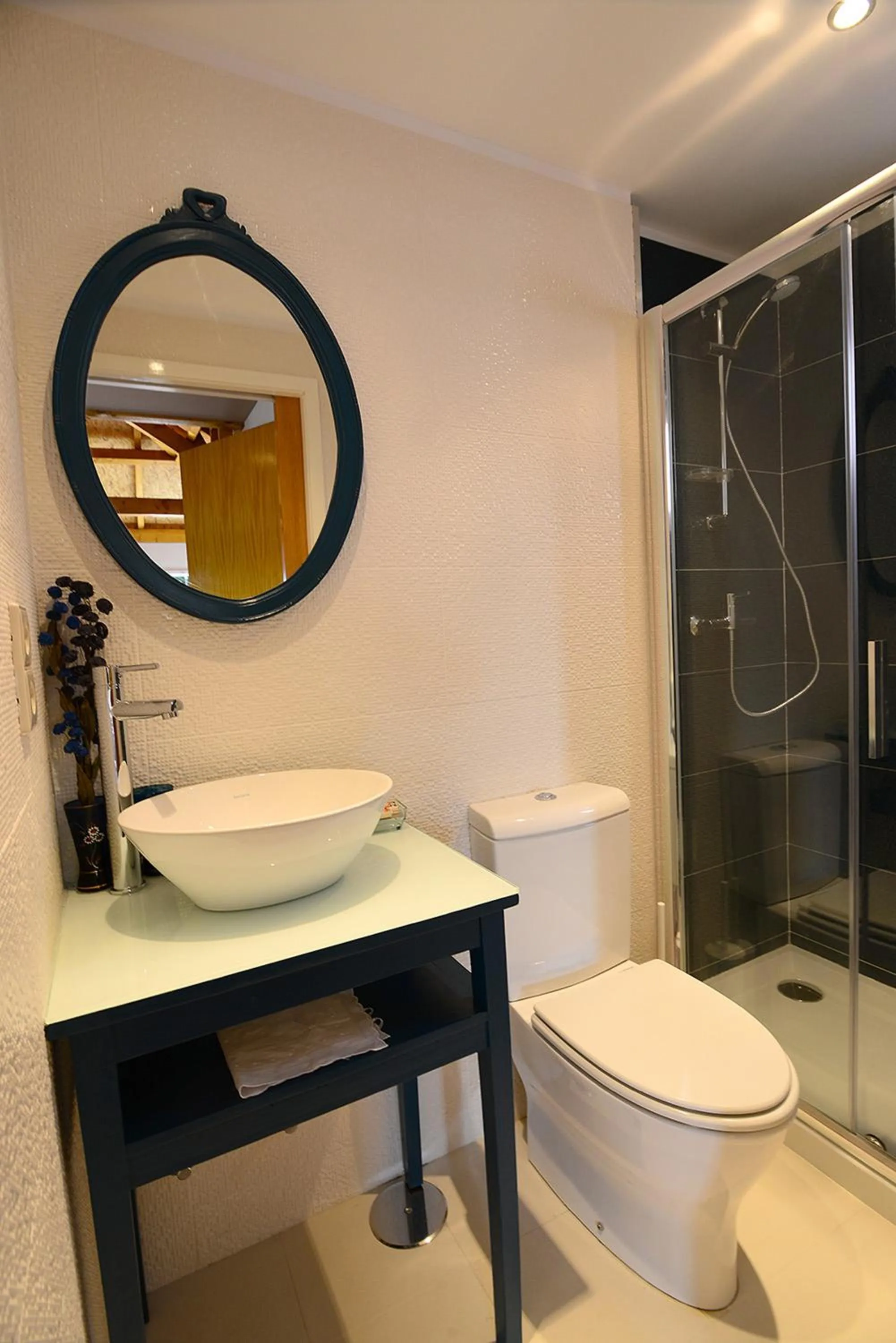 Bathroom in Vitoria Apartments
