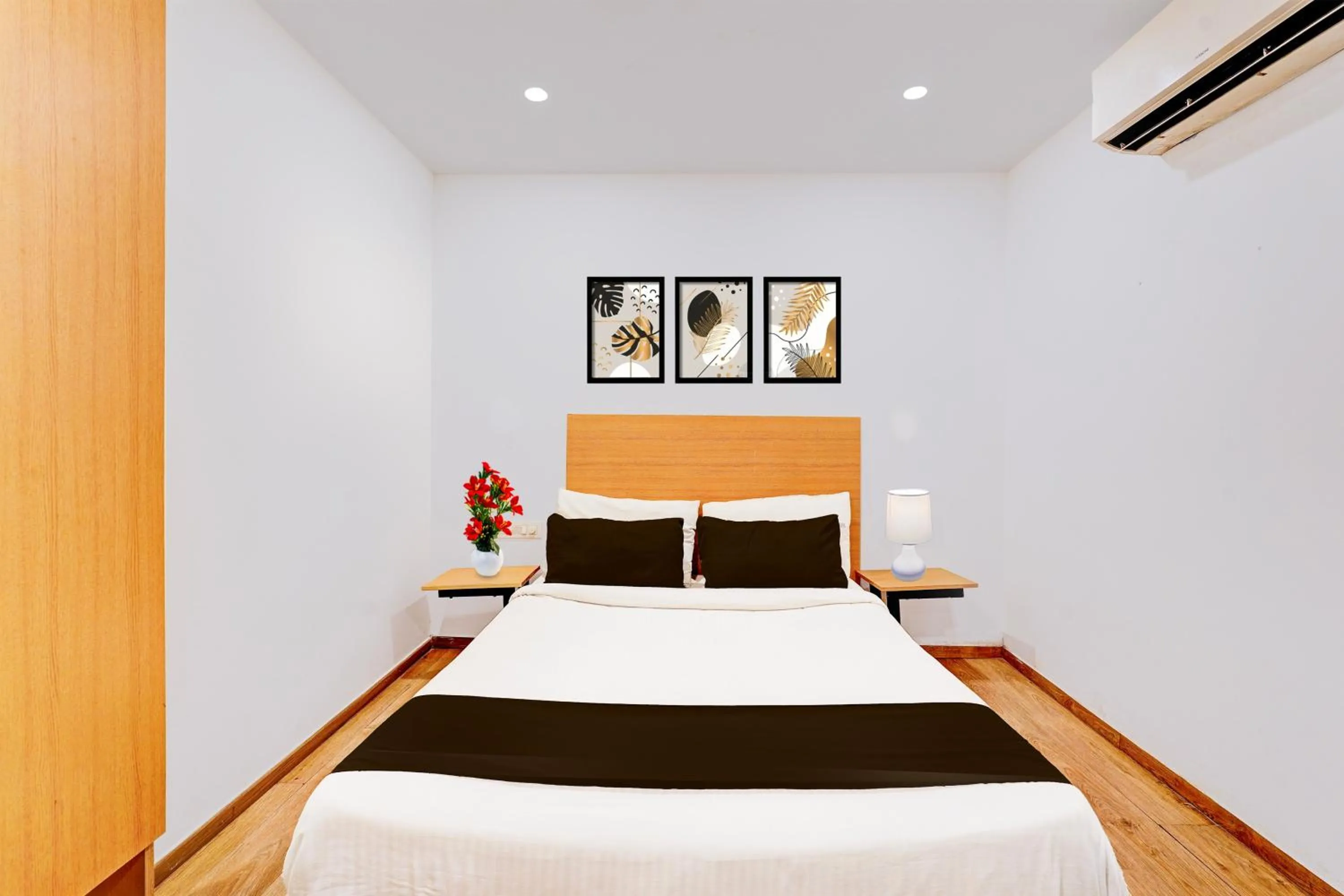 Bedroom, Bed in Townhouse Pondicherry