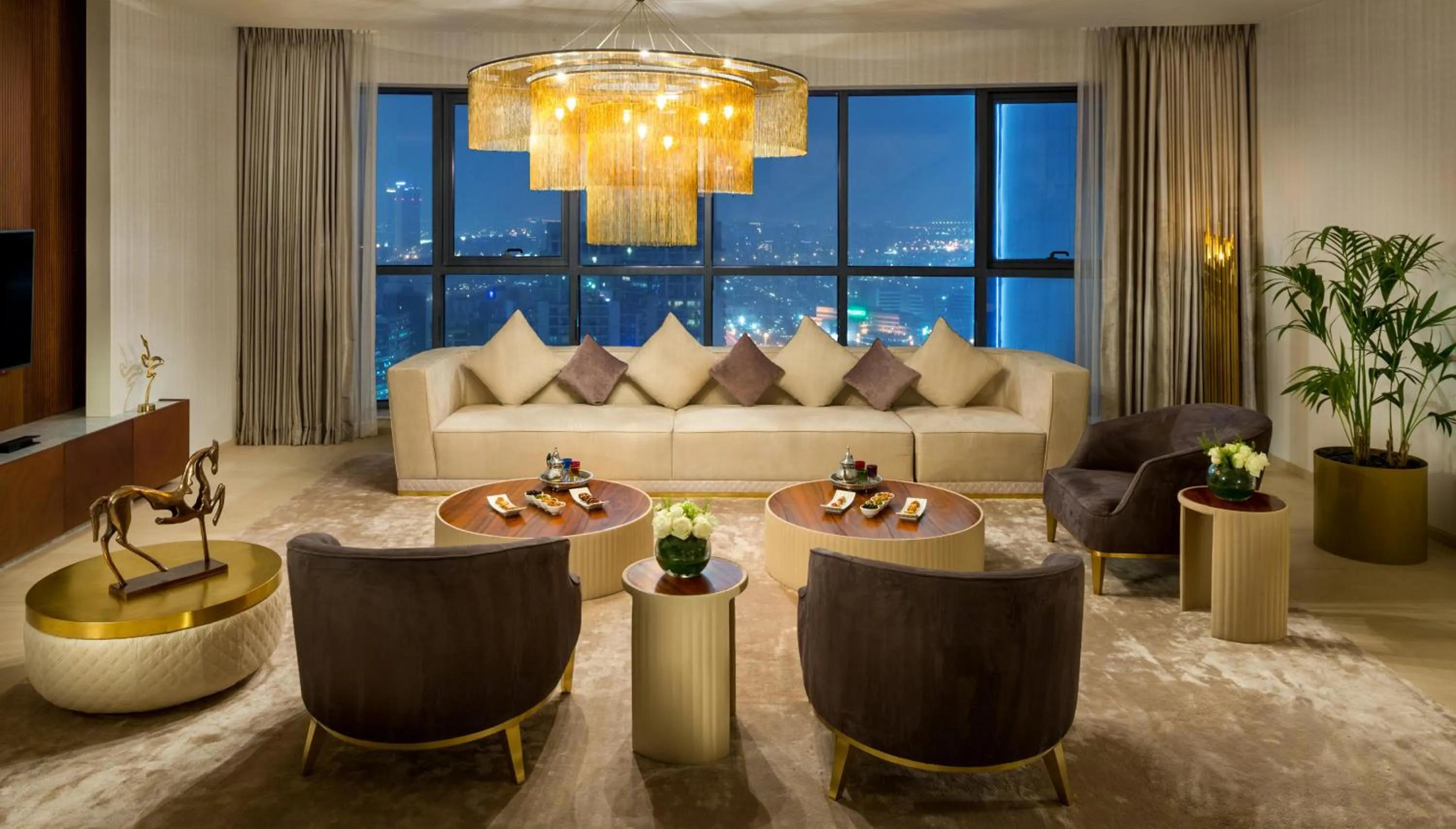 Seating area in Millennium Place Barsha Heights Hotel Apartments
