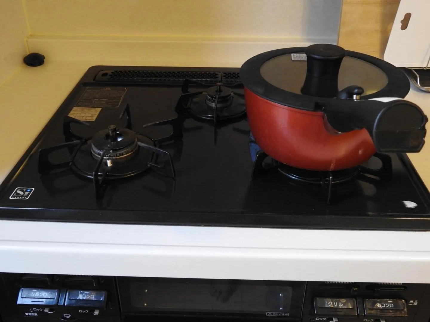 Kitchen or kitchenette in Hotel EL Shinjuku 1 free parking