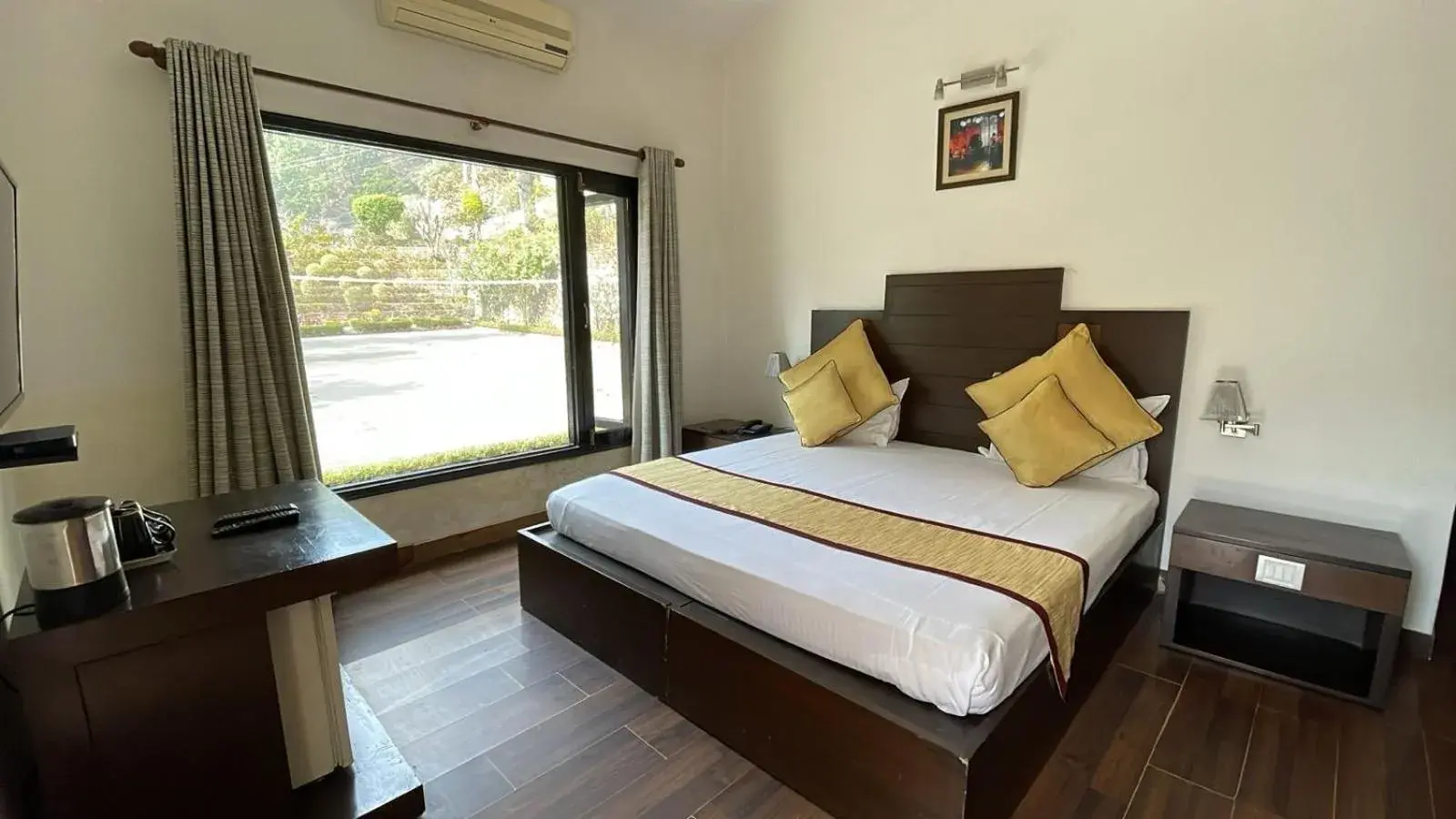 Bed in 8fold-Pinecrest By LaRiSa, Bhimtal Bed in 8fold-Pinecrest By LaRiSa, Bhimtal