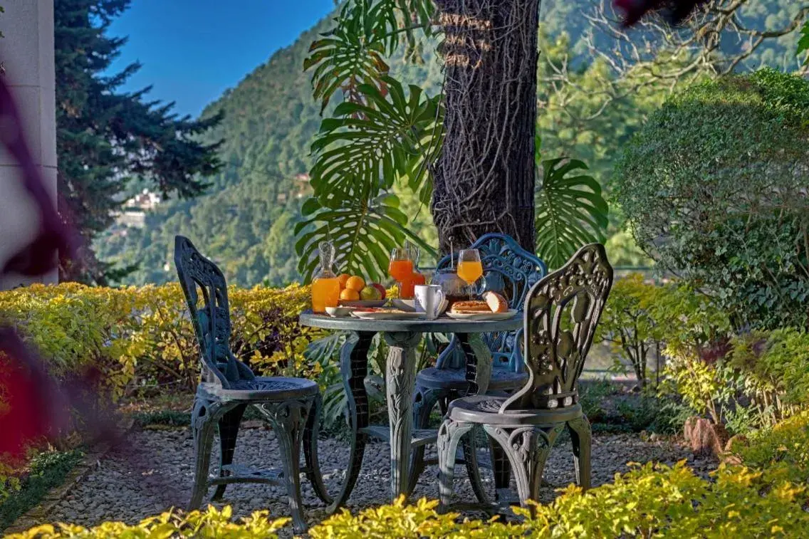 Breakfast in 8fold-Pinecrest By LaRiSa, Bhimtal Breakfast in 8fold-Pinecrest By LaRiSa, Bhimtal