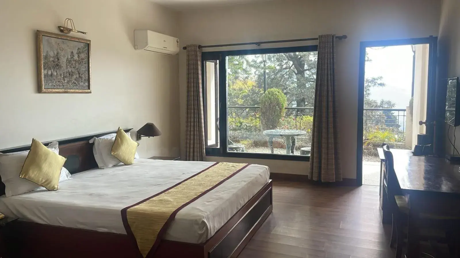 Bed in 8fold-Pinecrest By LaRiSa, Bhimtal Bed in 8fold-Pinecrest By LaRiSa, Bhimtal