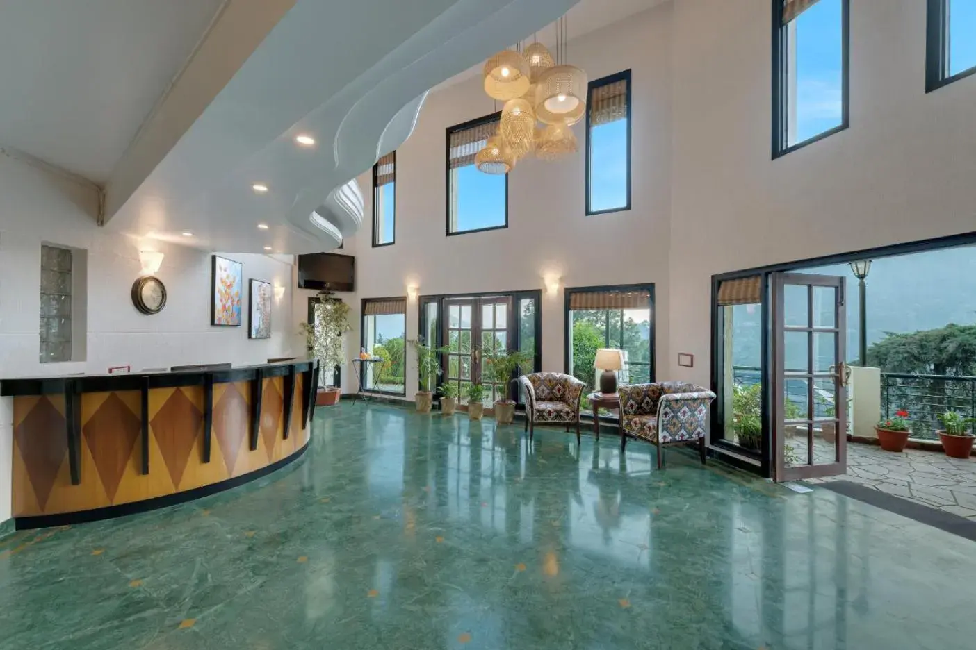 Lobby or reception in 8fold-Pinecrest By LaRiSa, Bhimtal Lobby or reception in 8fold-Pinecrest By LaRiSa, Bhimtal