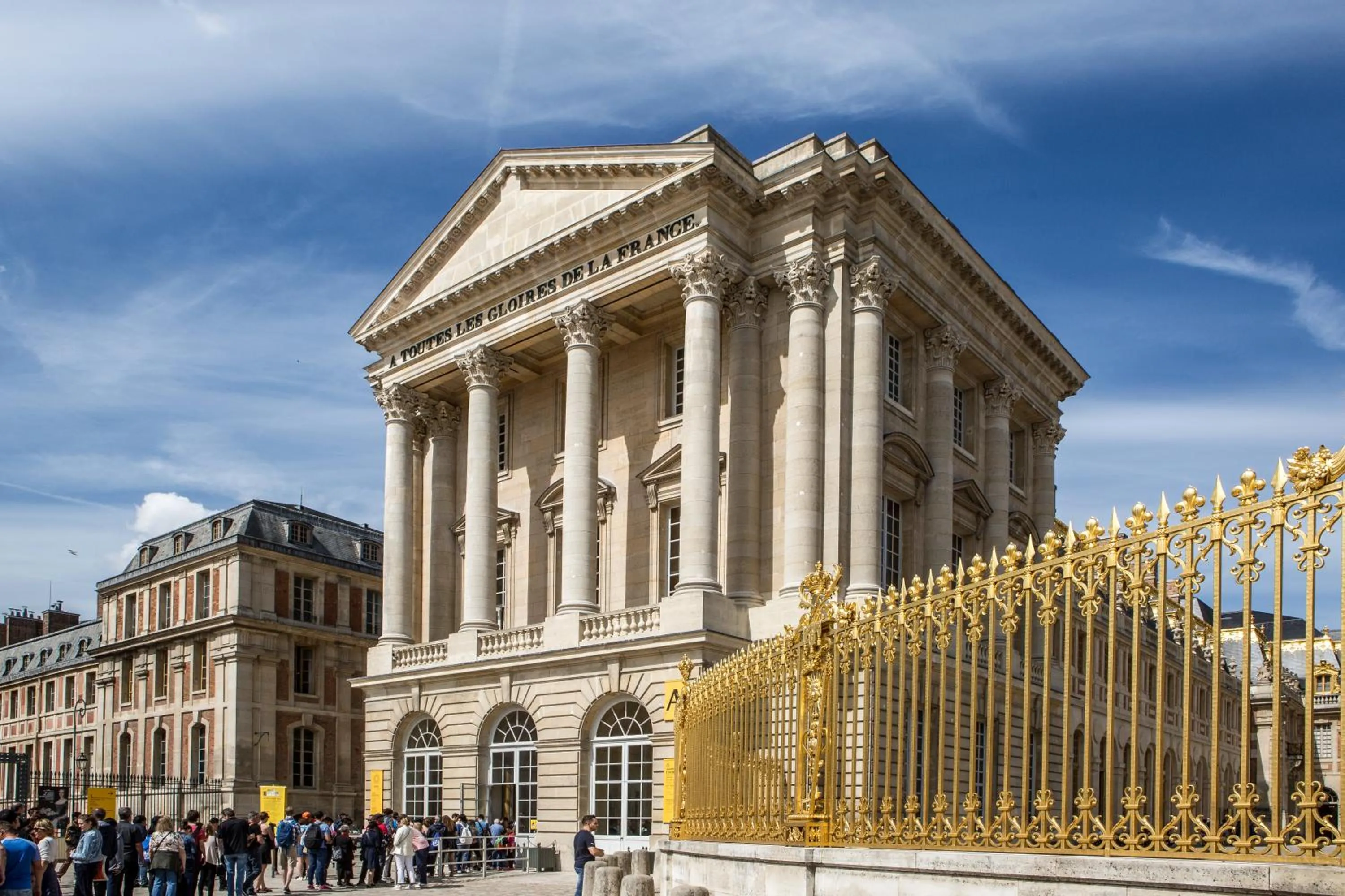 Nearby landmark in Le Louis Hotel Versailles Château - MGallery Collection