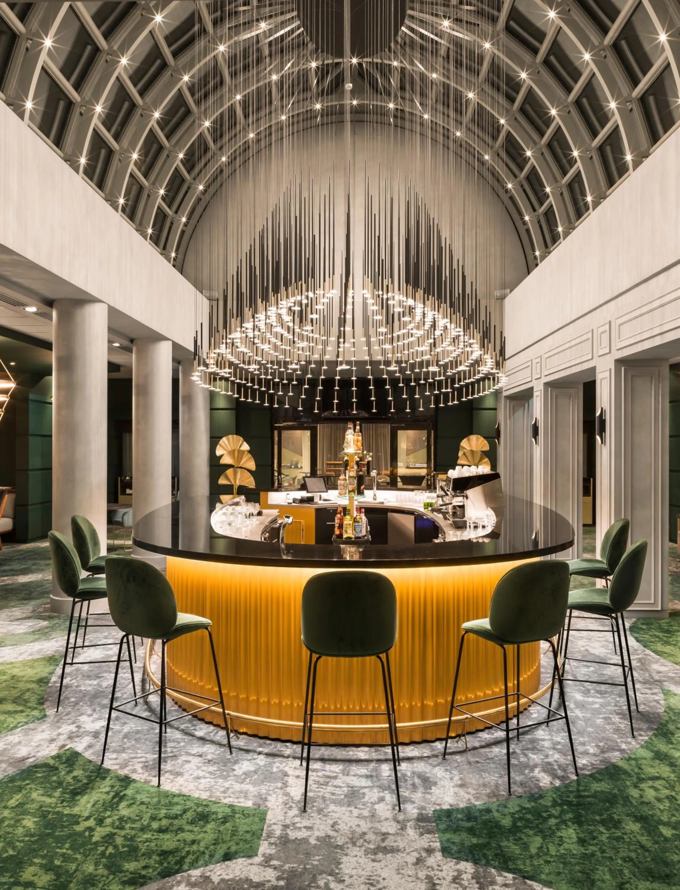 Lounge or bar in Le Louis Hotel Versailles Château - MGallery Collection