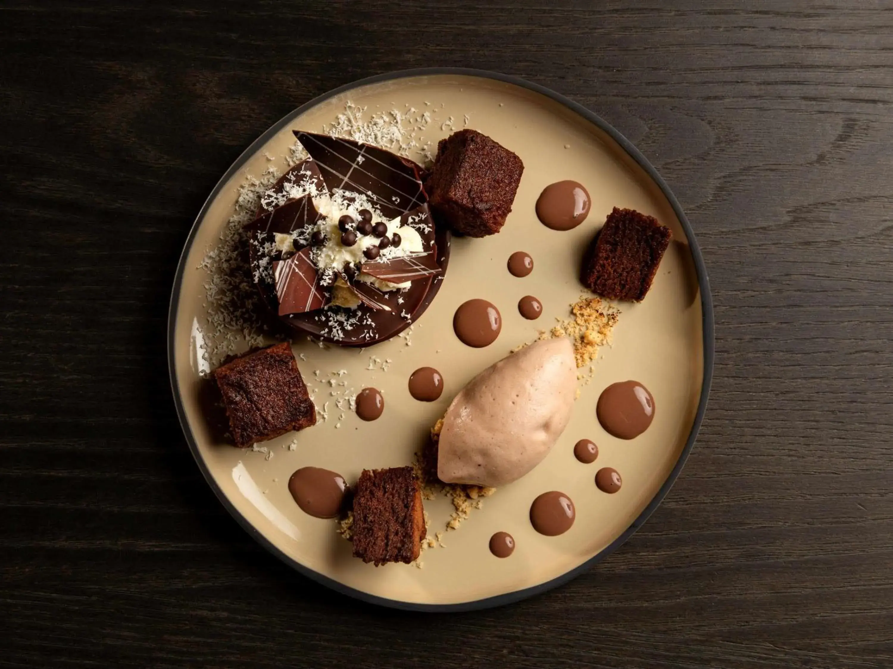 Restaurant/places to eat in Le Louis Hotel Versailles Château - MGallery Collection Restaurant/places to eat in Le Louis Hotel Versailles Château - MGallery Collection