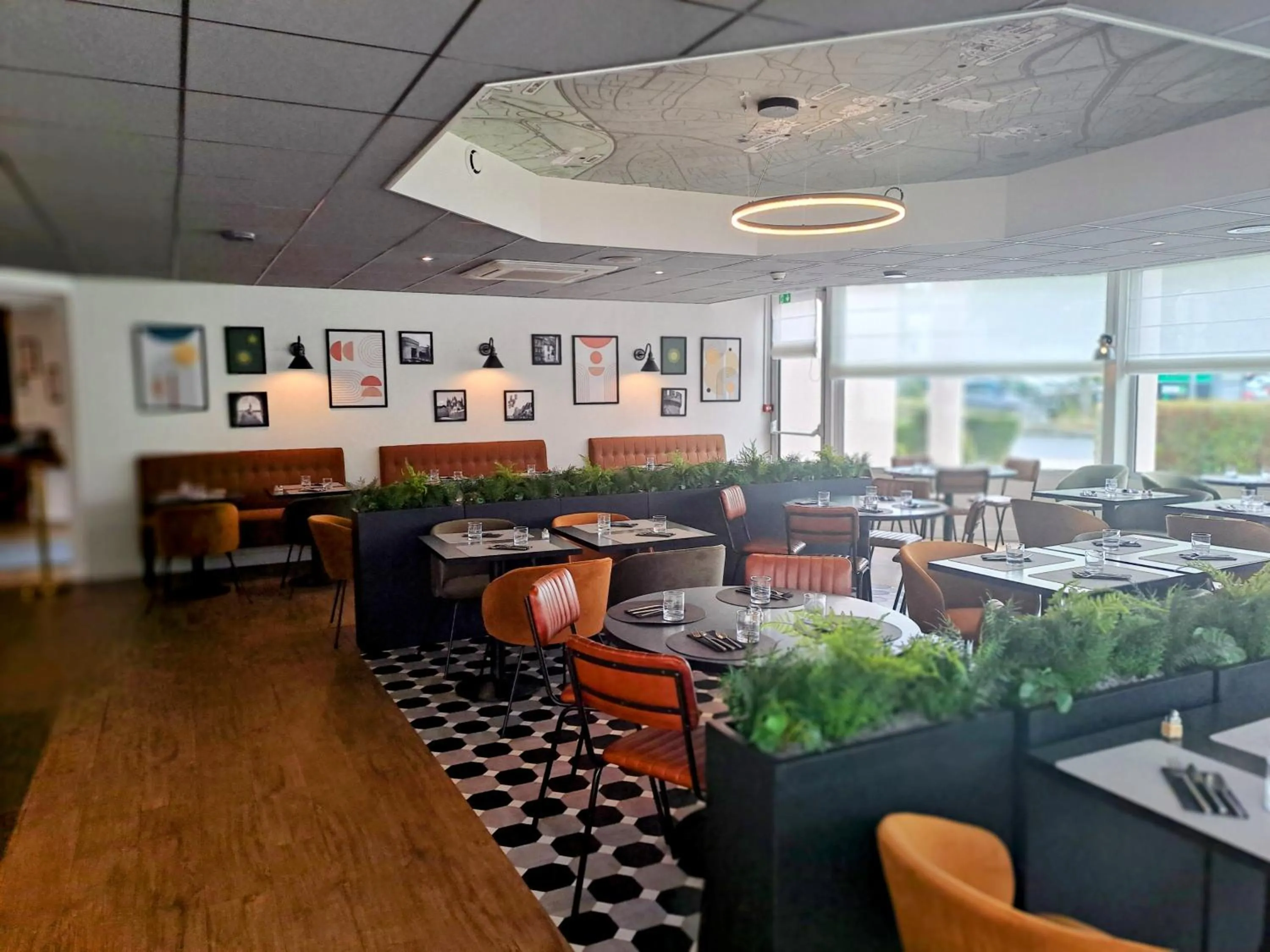 Restaurant/places to eat in Le Carline, Sure Hotel Collection by Best Western