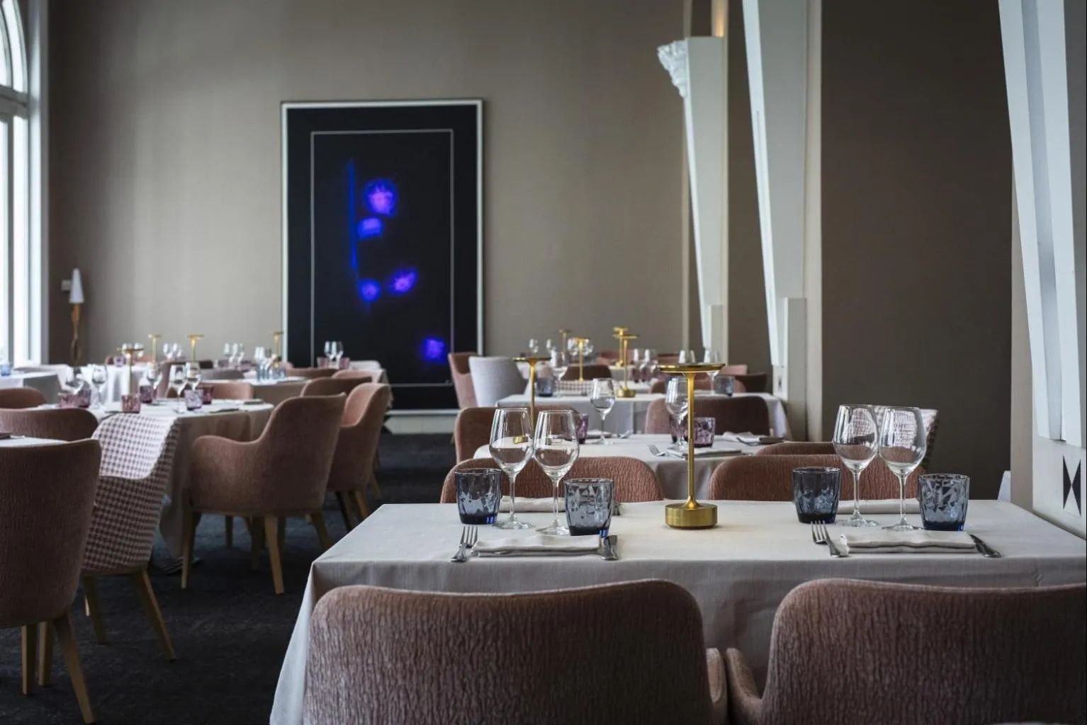 Restaurant/places to eat in Impérial Palace