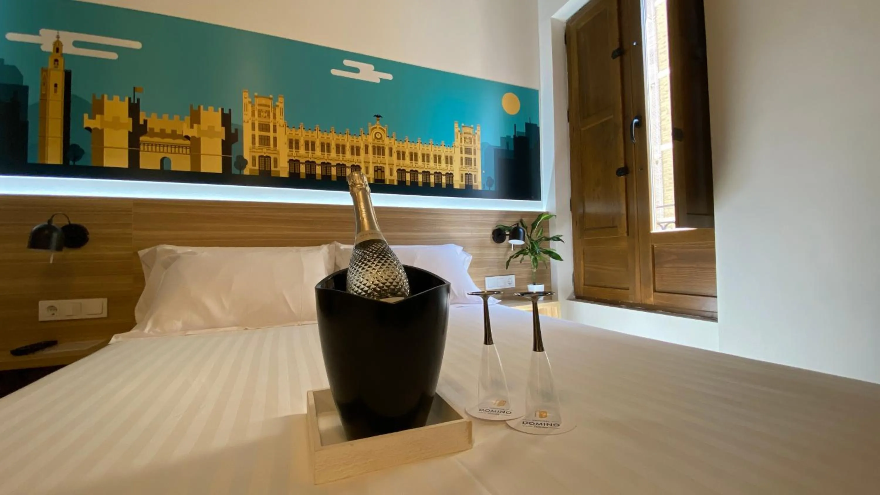 Bedroom, Bed in Original Domino House