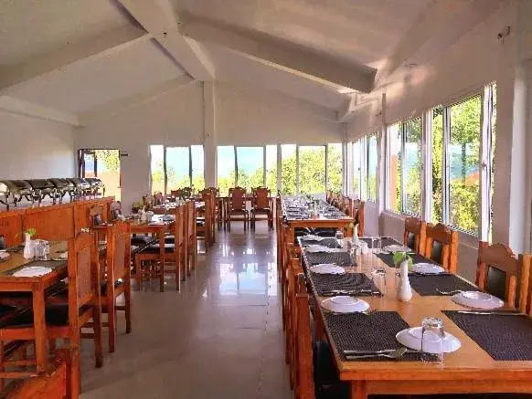 Restaurant/places to eat in Himalayan Deurali Resort Restaurant/places to eat in Himalayan Deurali Resort
