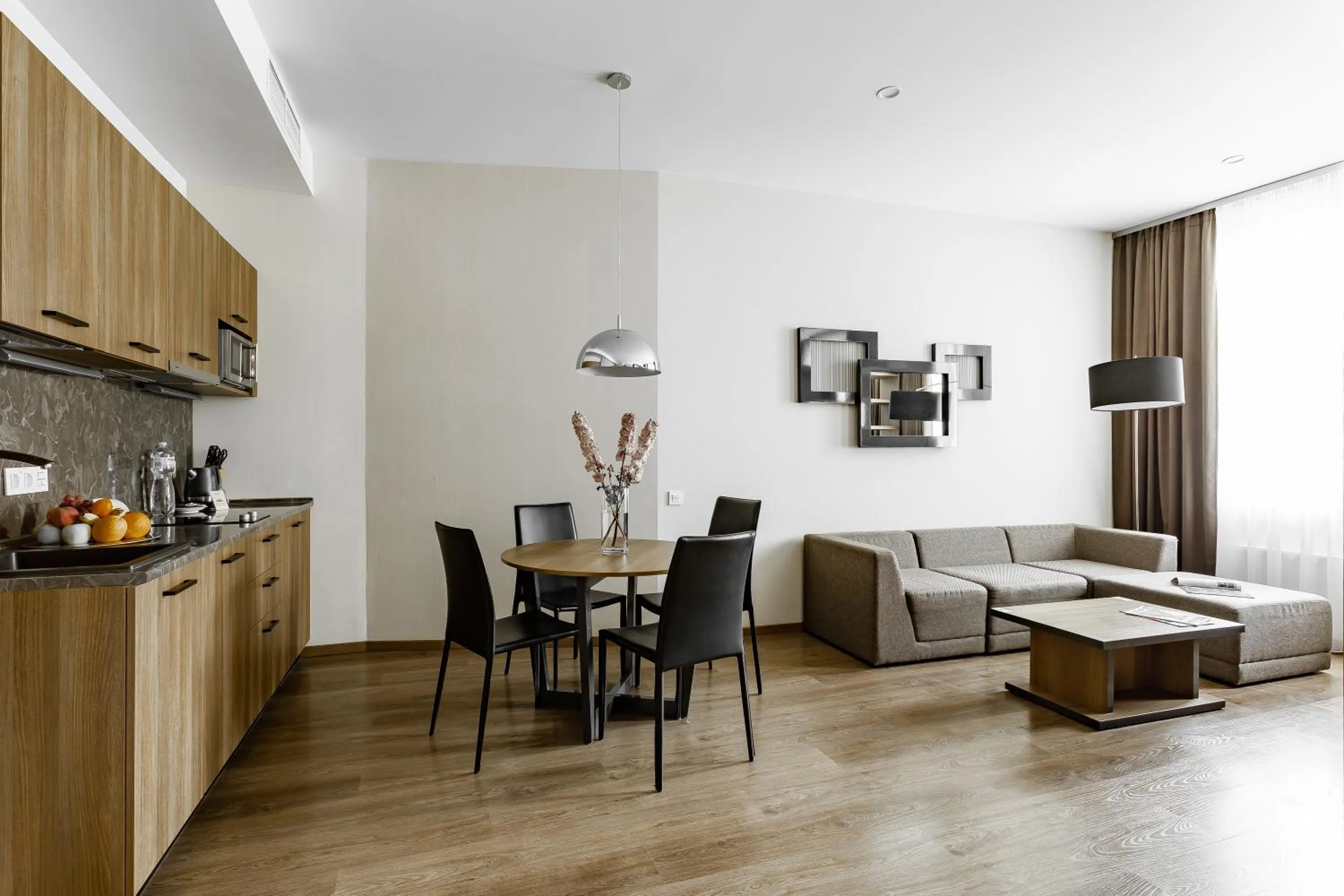 One-Bedroom Apartment in Senator Maidan
