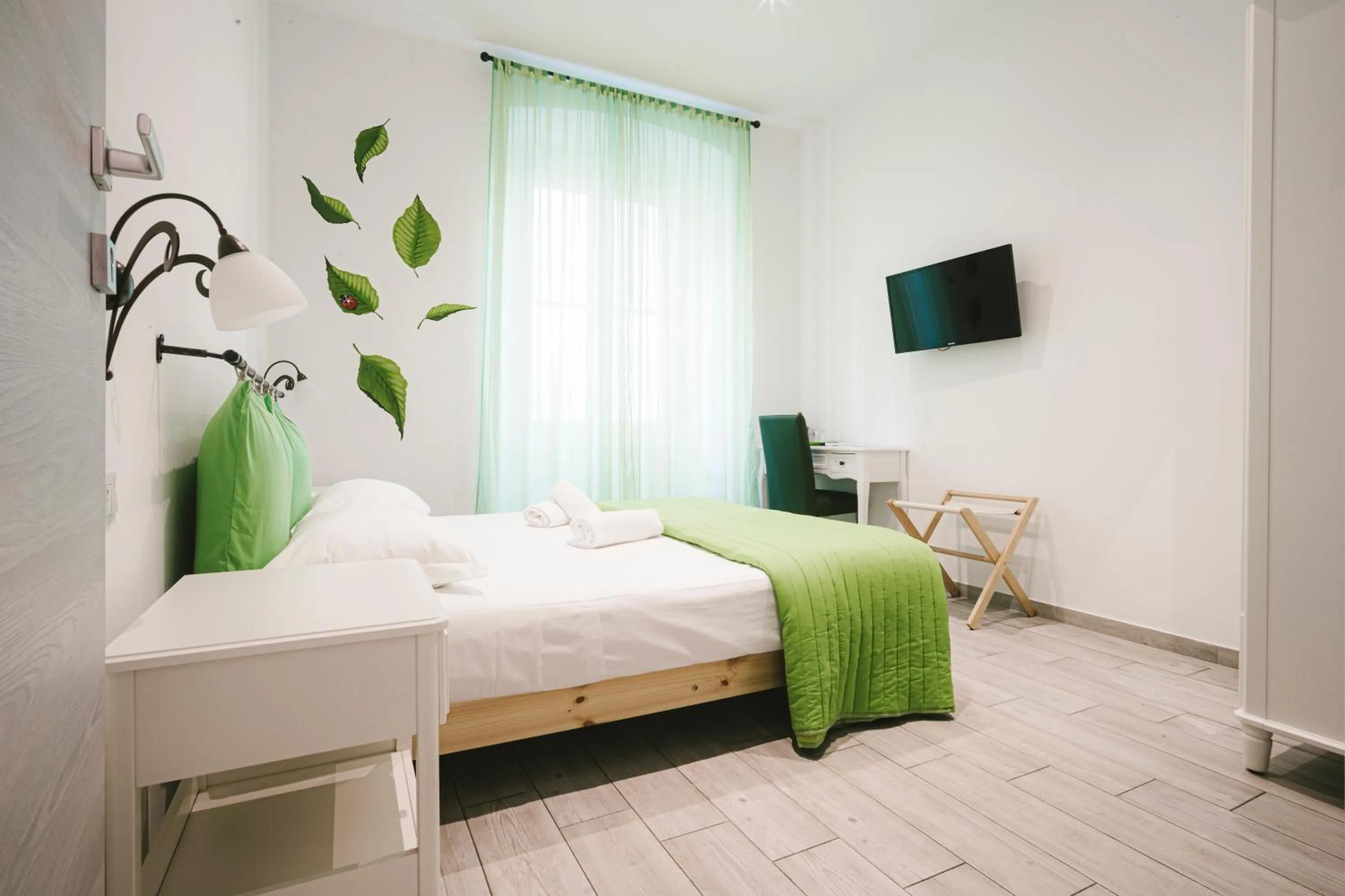 Bed in Rossetti Rooms