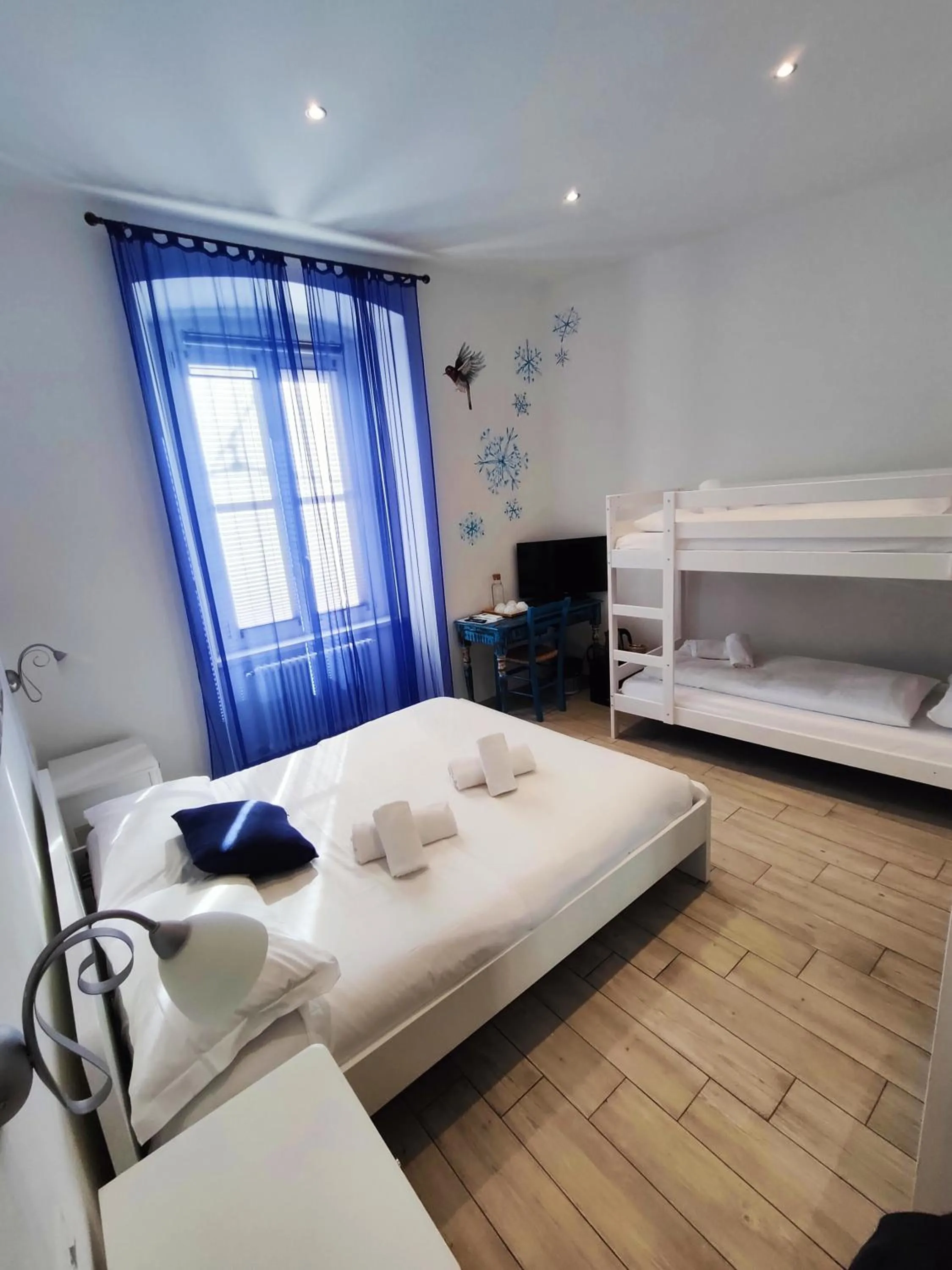 Bed in Rossetti Rooms