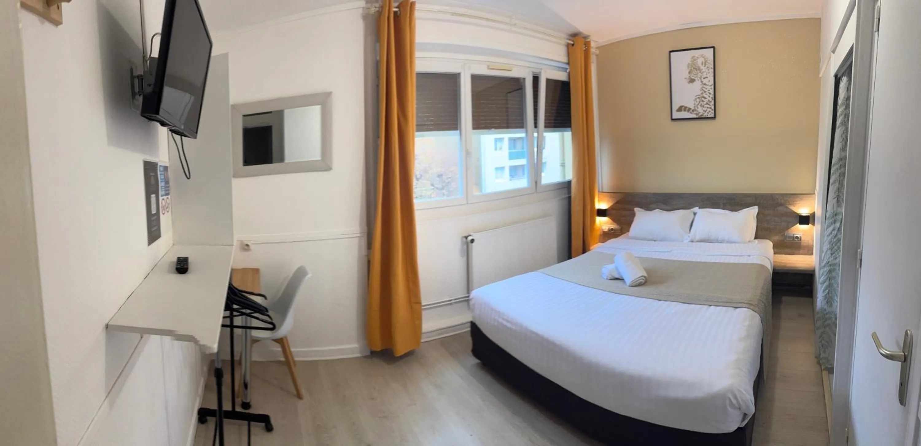 Bed in Hôtel OpalOriental Boulogne Sur Mer - gare ville et centre