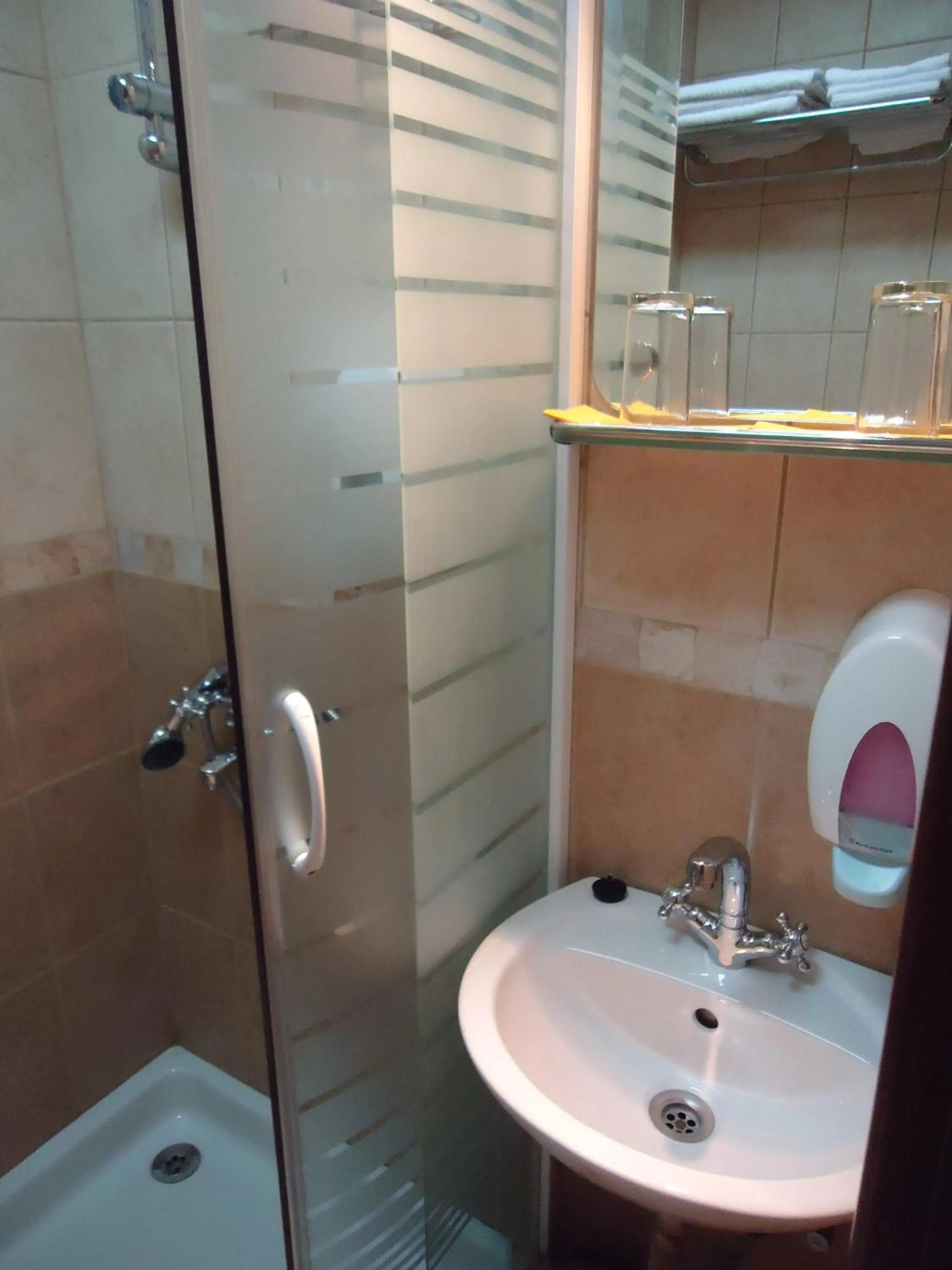 Bathroom in Hotel Pelikan