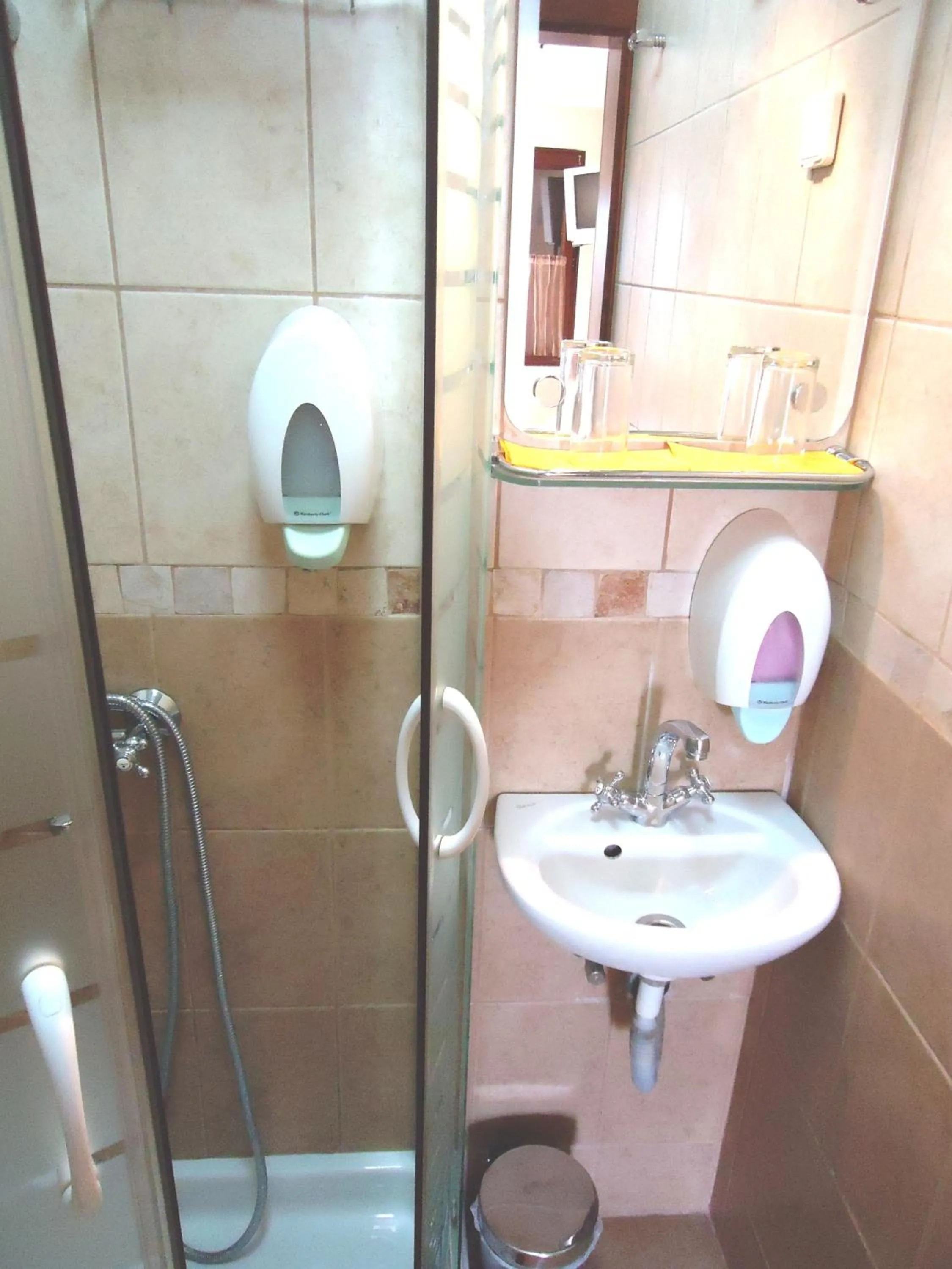 Bathroom in Hotel Pelikan