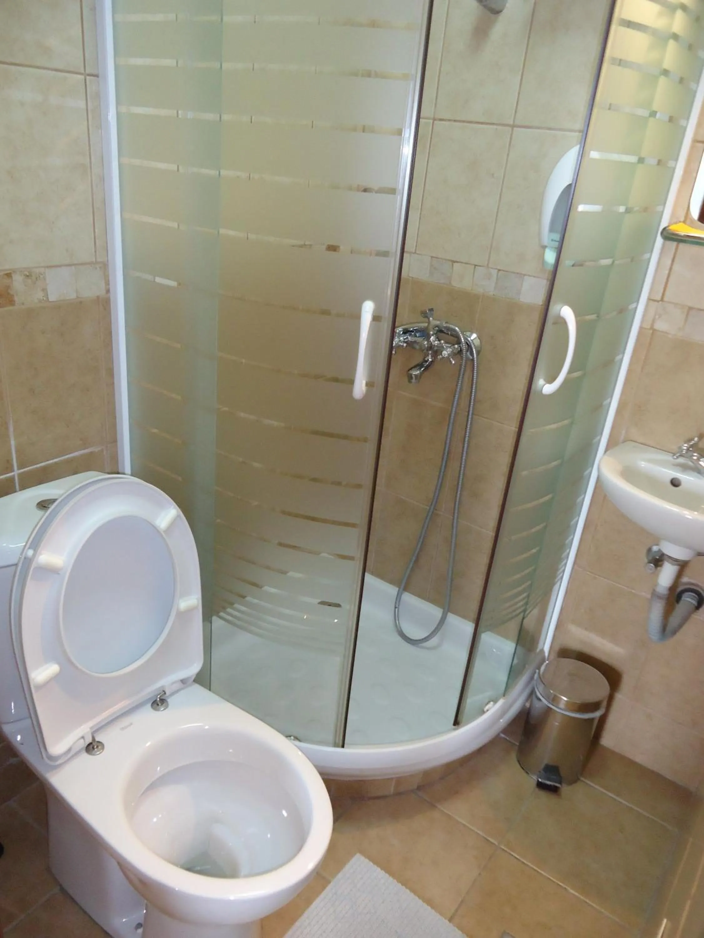 Shower in Hotel Pelikan