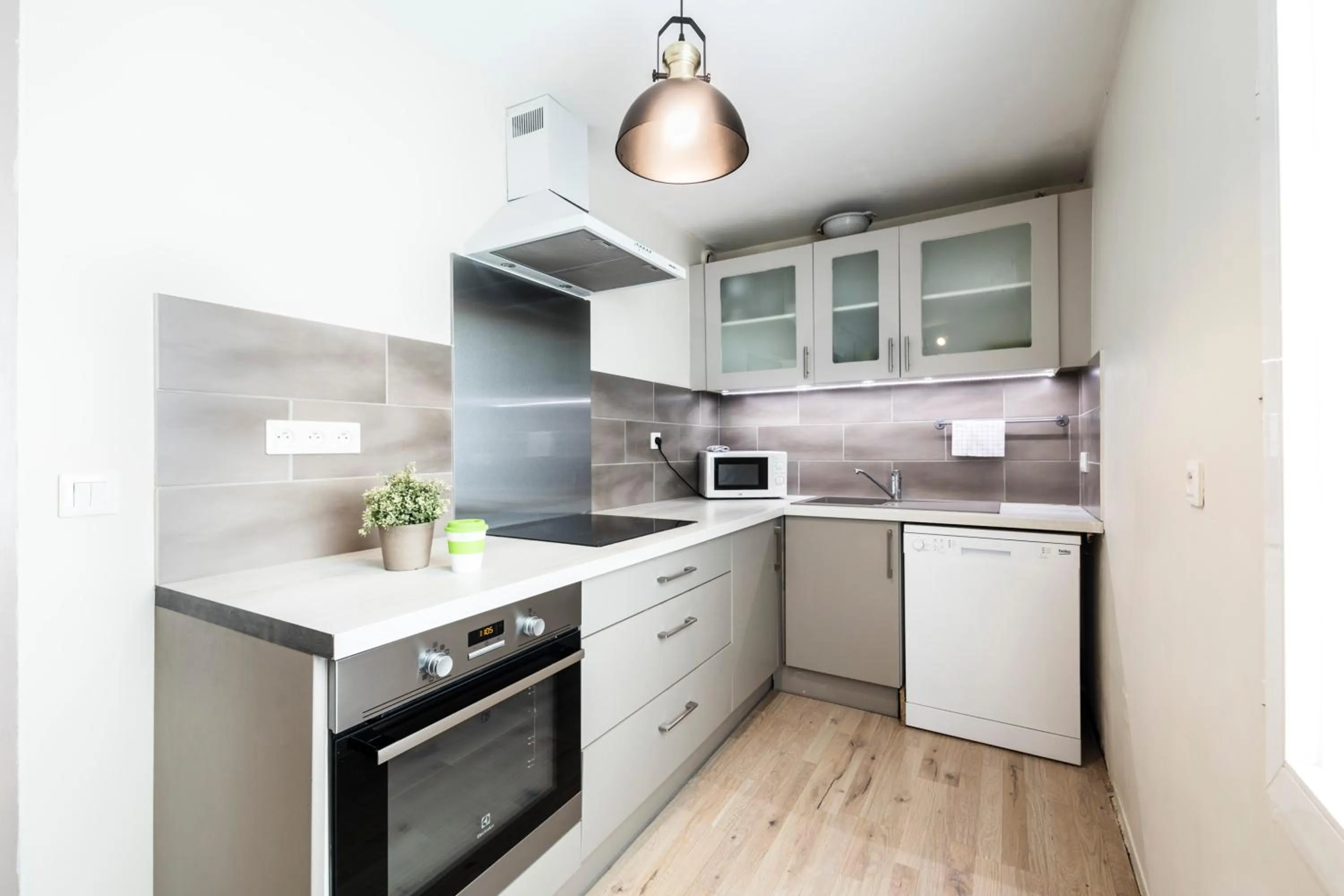 kitchen in Garden & City Aix En Provence - Puyricard