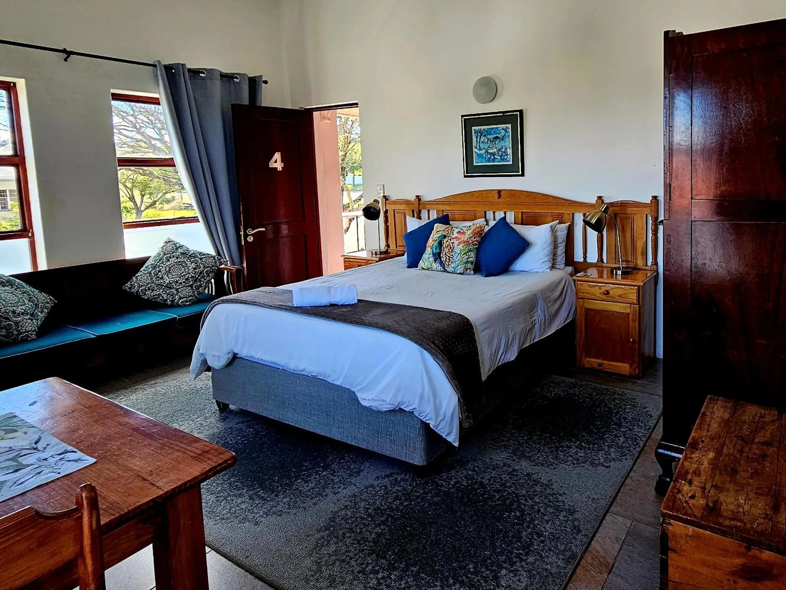 Photo of the whole room, Bed in Kelkiewyn Guesthouse Caledon