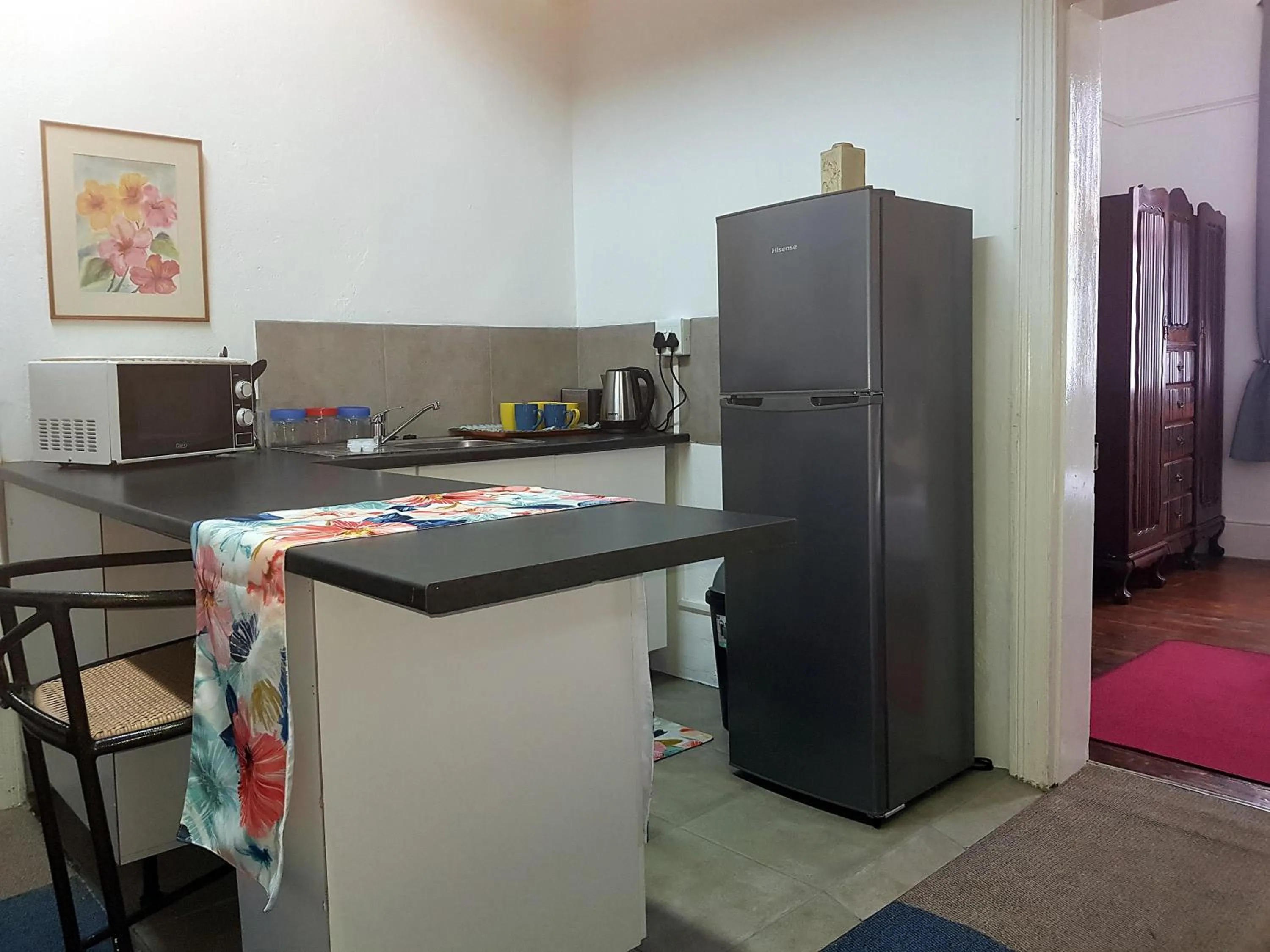 Kitchen or kitchenette in Kelkiewyn Guesthouse Caledon