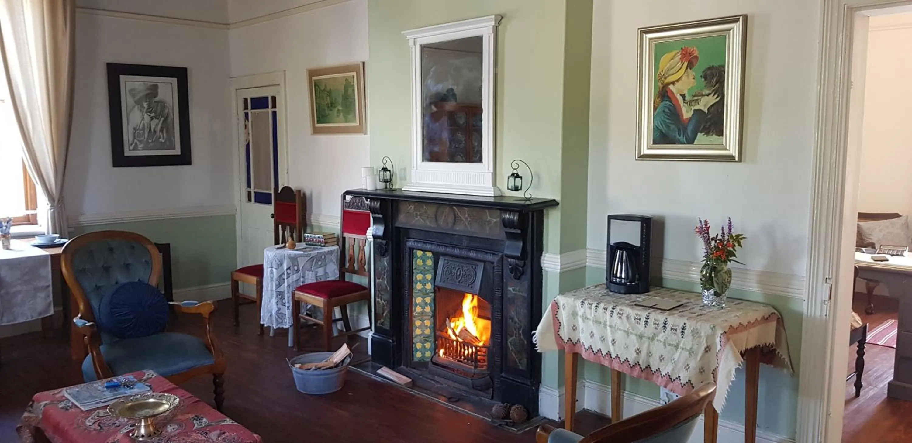 Living room in Kelkiewyn Guesthouse Caledon