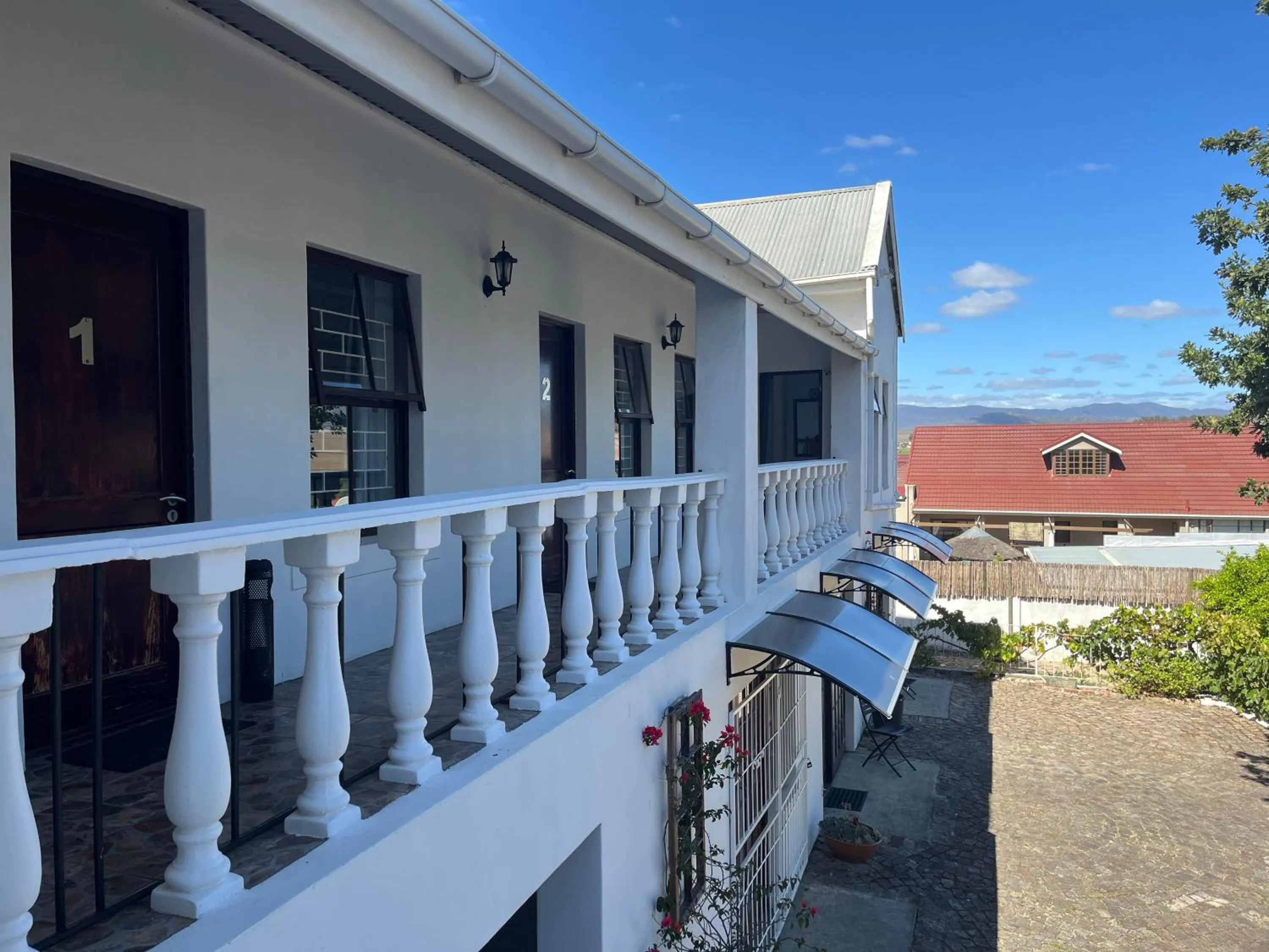 Property building in Kelkiewyn Guesthouse Caledon