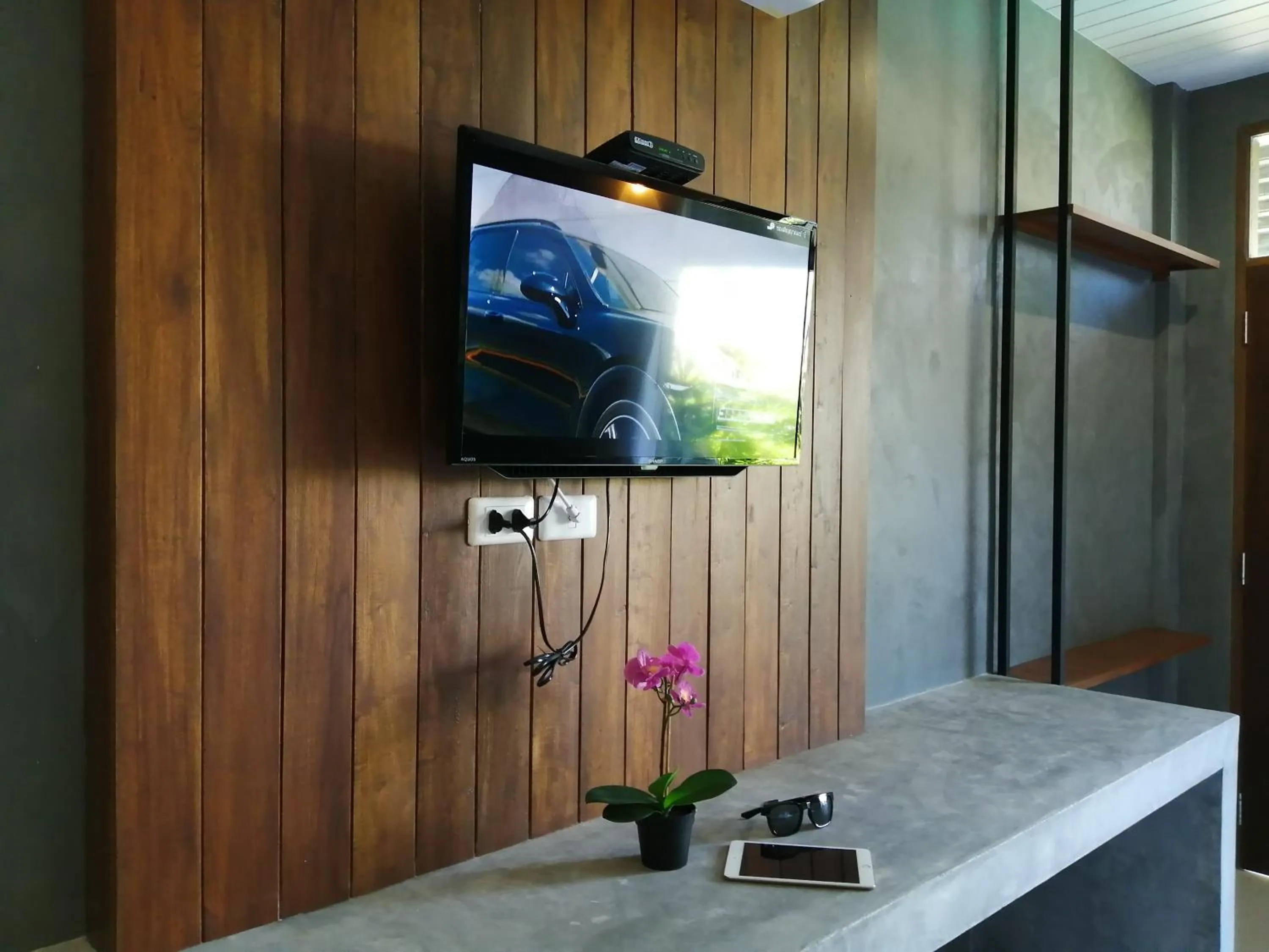 TV and multimedia in JR Place