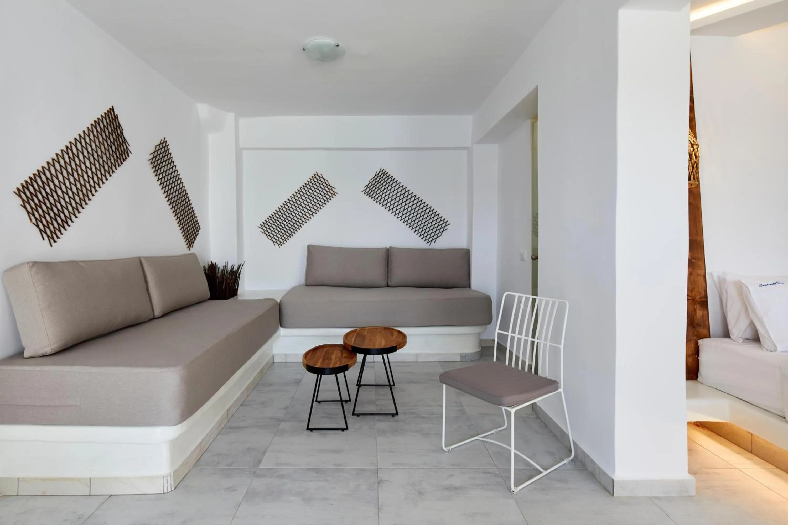 Photo of the whole room in Santorini View