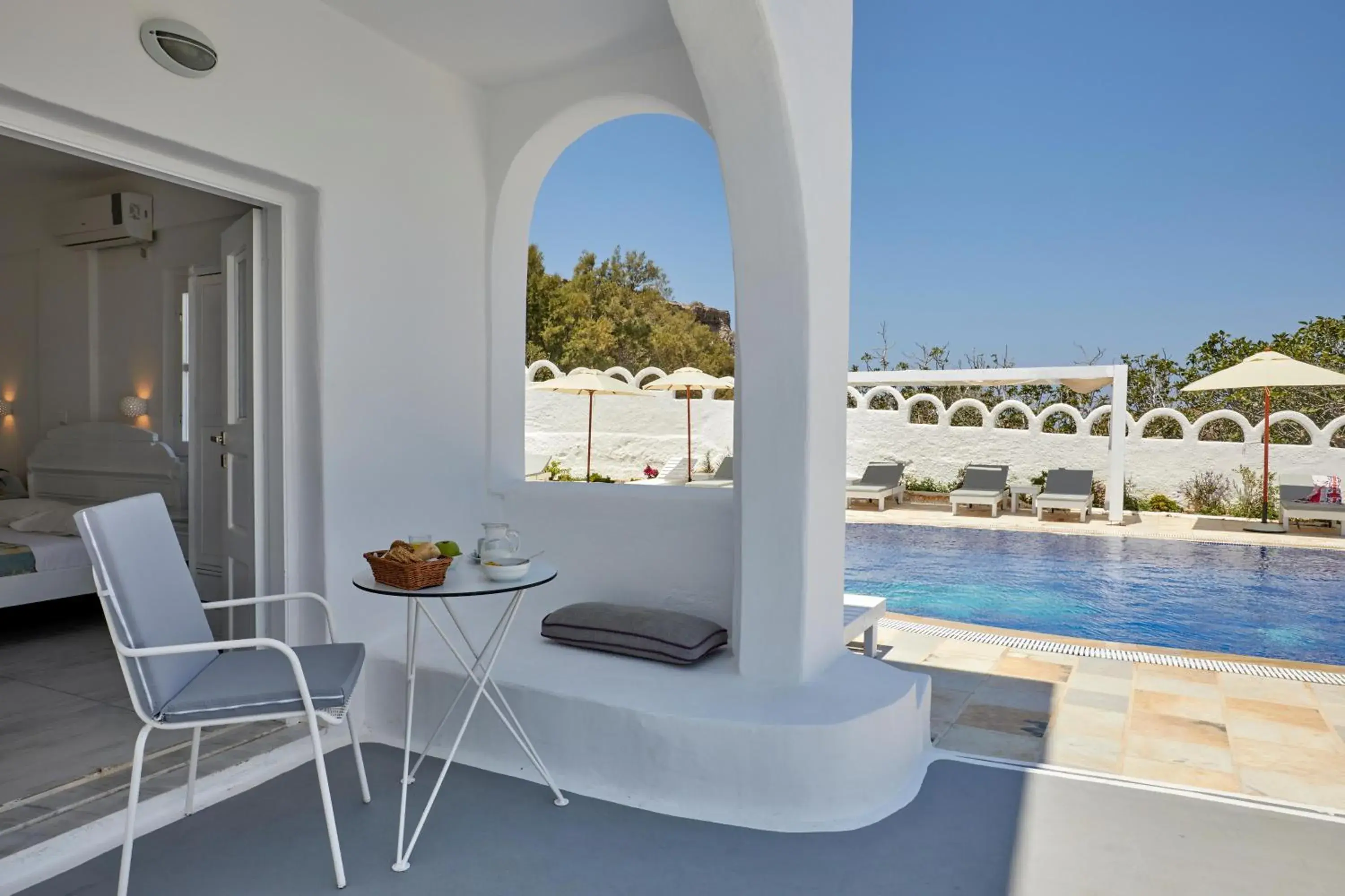 Photo of the whole room in Santorini View Photo of the whole room in Santorini View