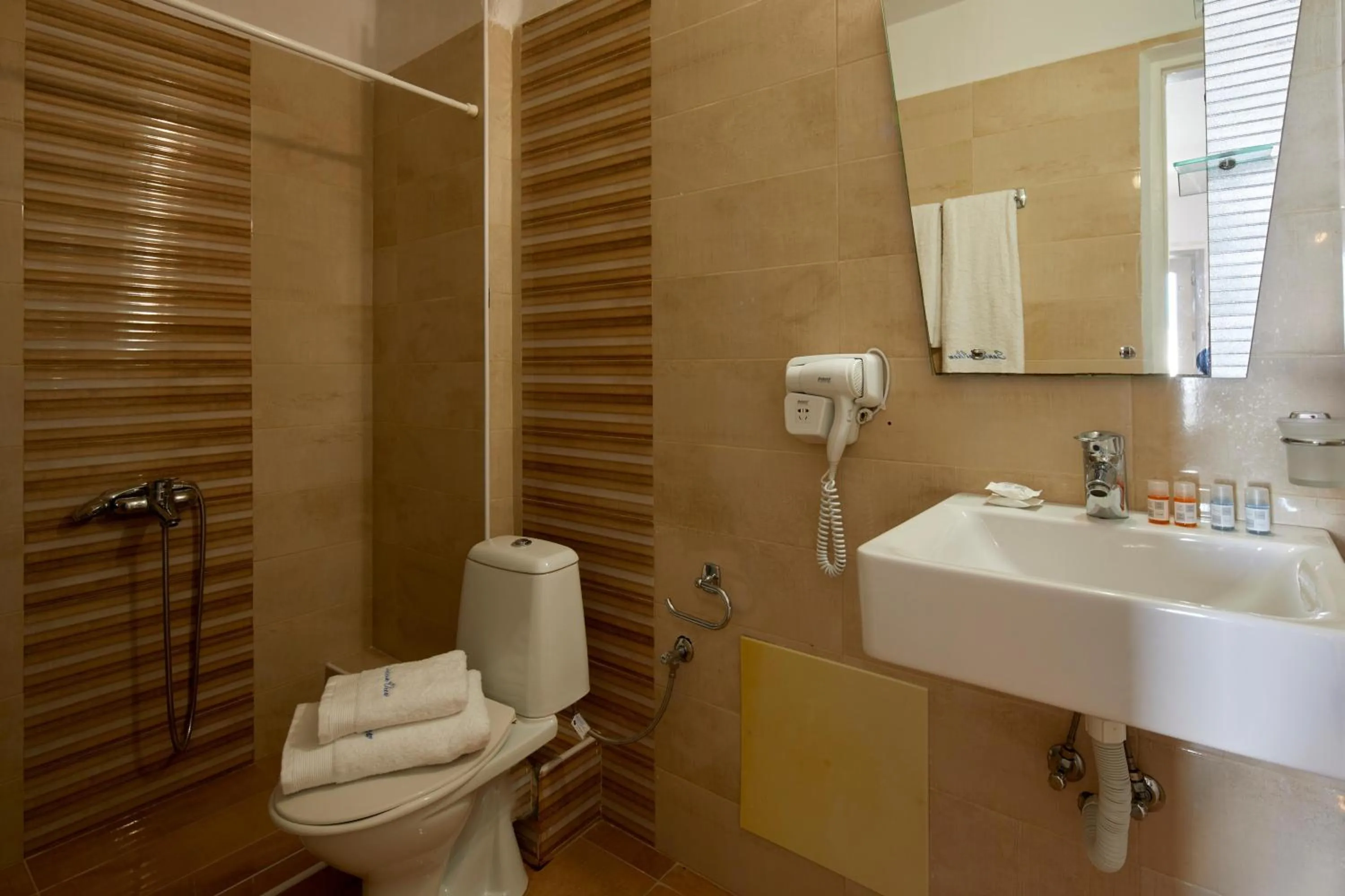 Bathroom in Santorini View