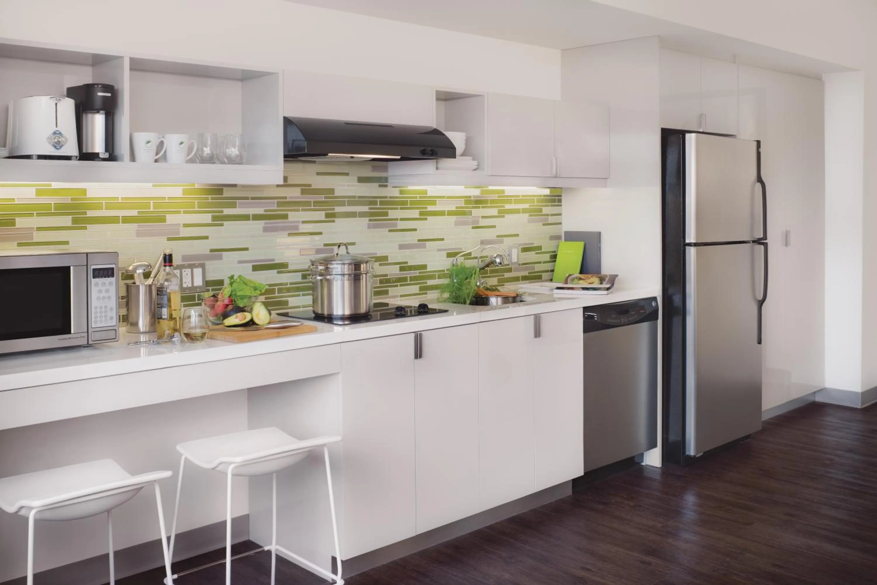 Coffee/tea facilities in Element Vaughan Southwest