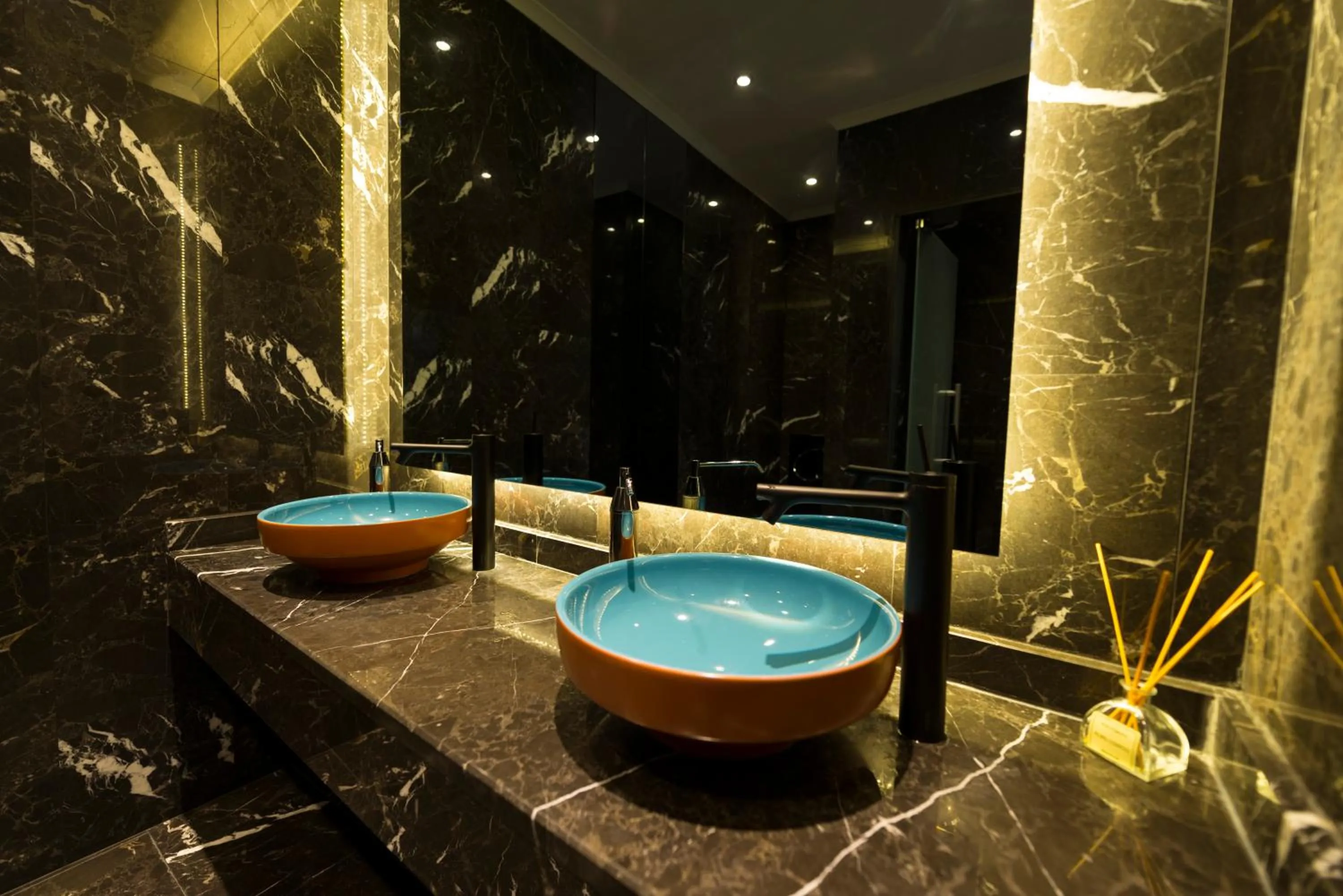 Spring in Kleopatra Suit Hotel