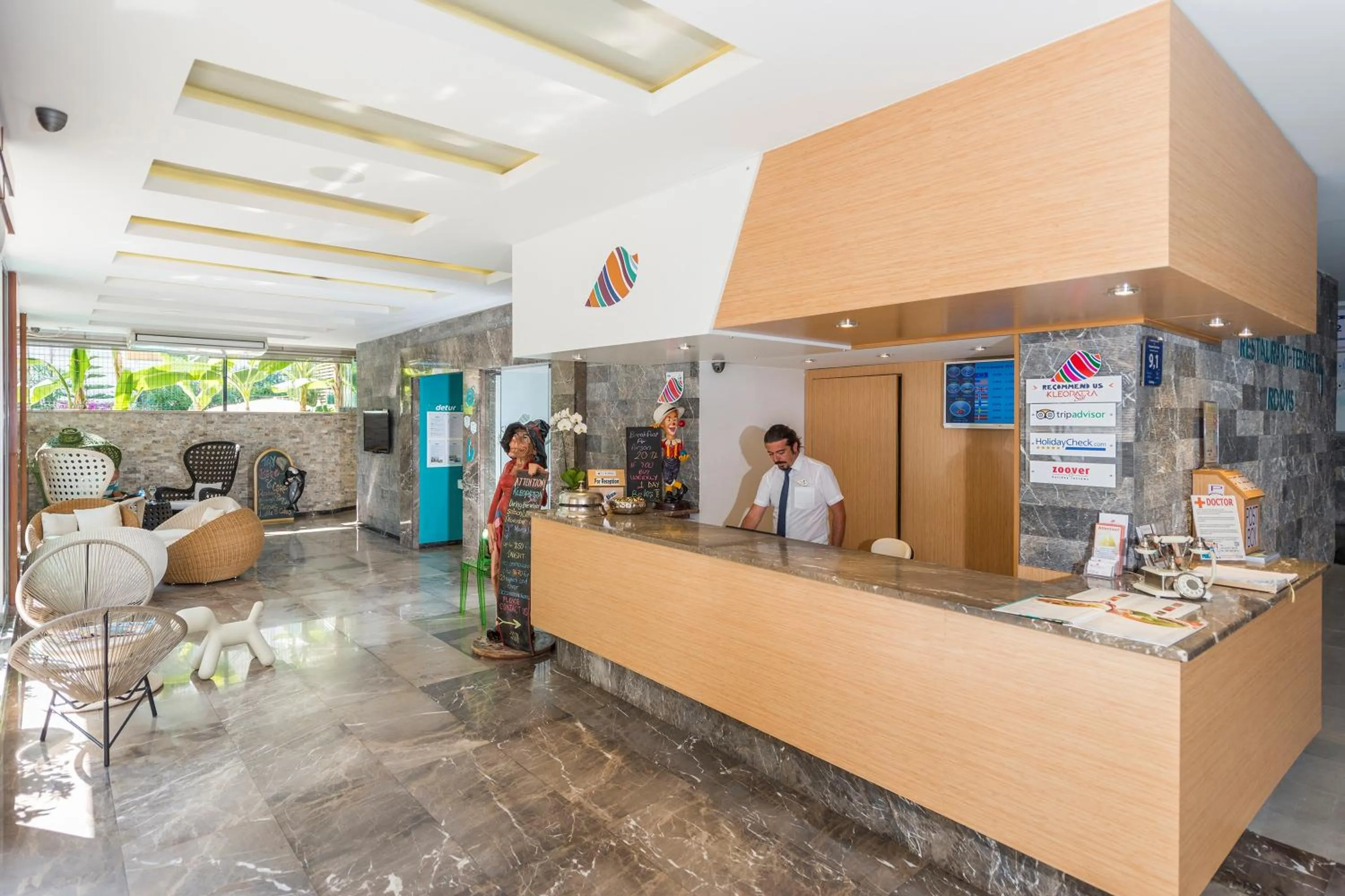 Staff in Kleopatra Suit Hotel