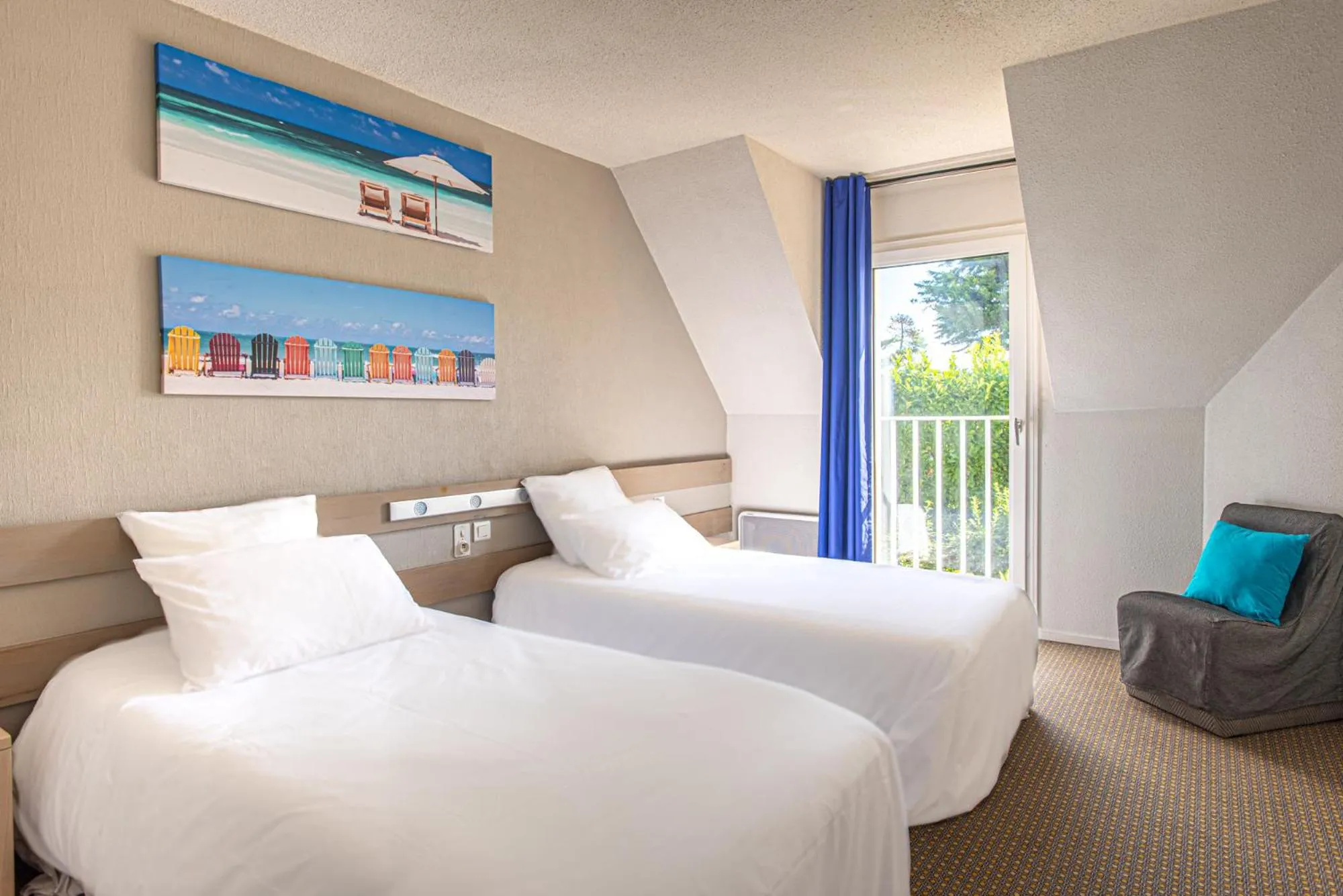 Photo of the whole room in Naéco Le Pouldu