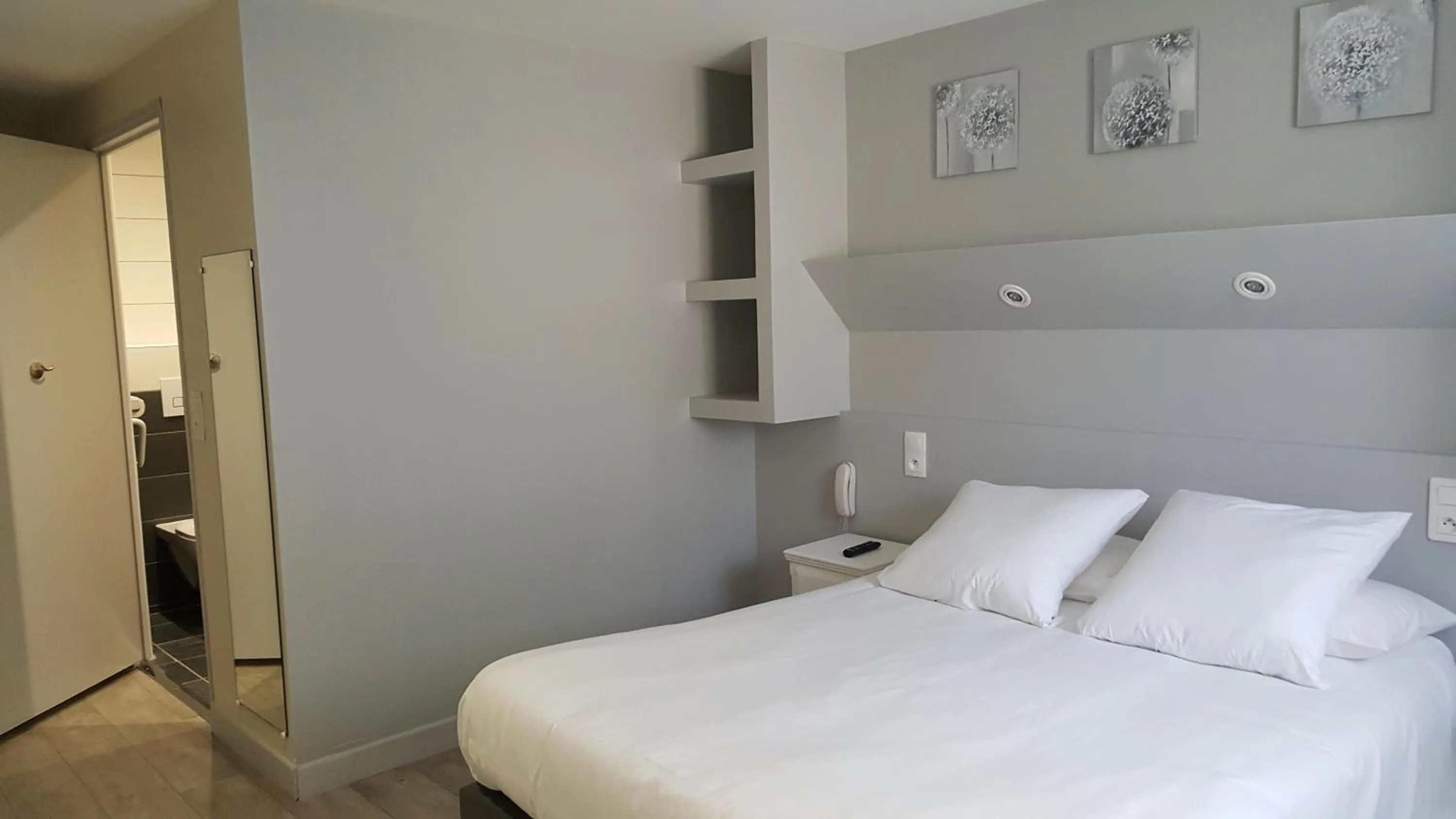 Bedroom in Naéco Le Pouldu