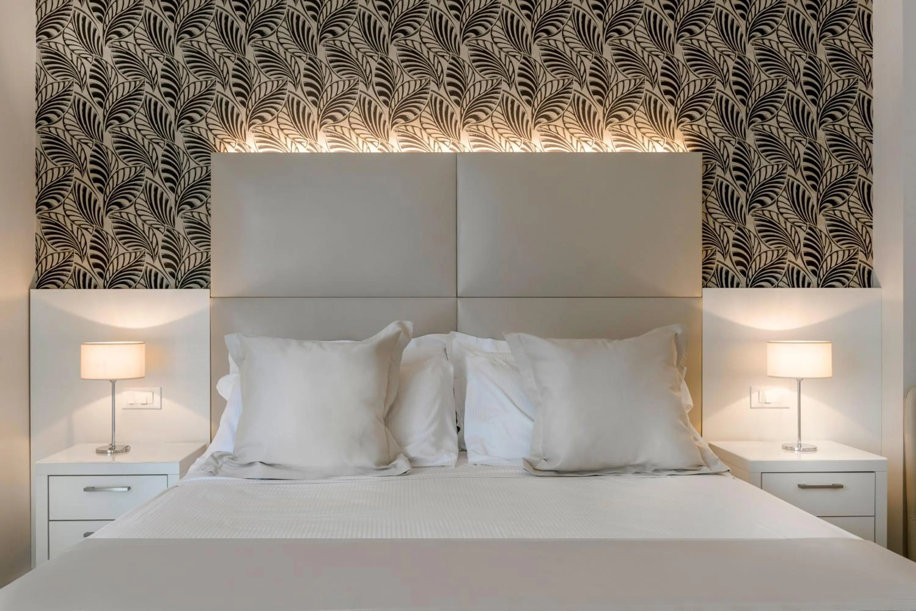 Bedroom, Bed in Hotel Riviera