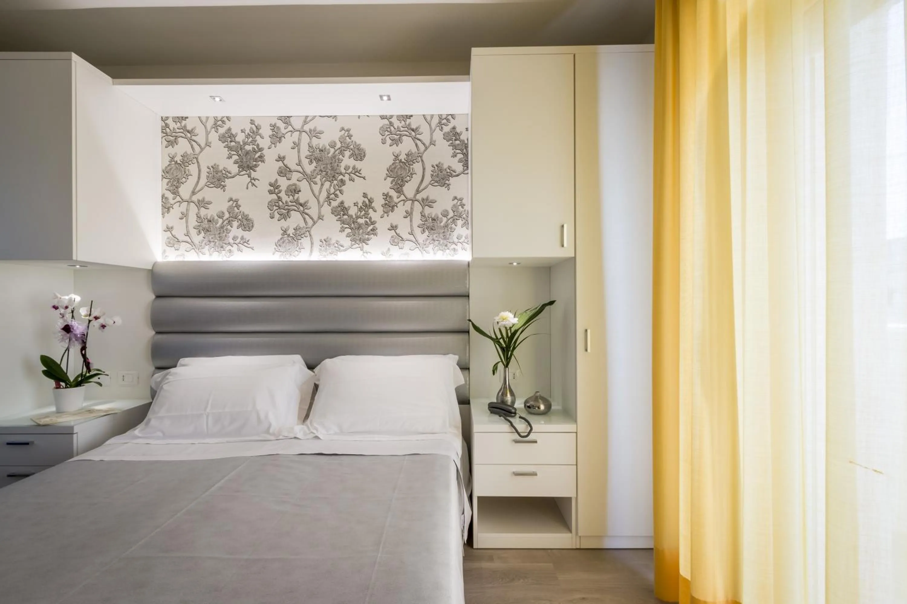 Bedroom, Bed in Hotel Riviera