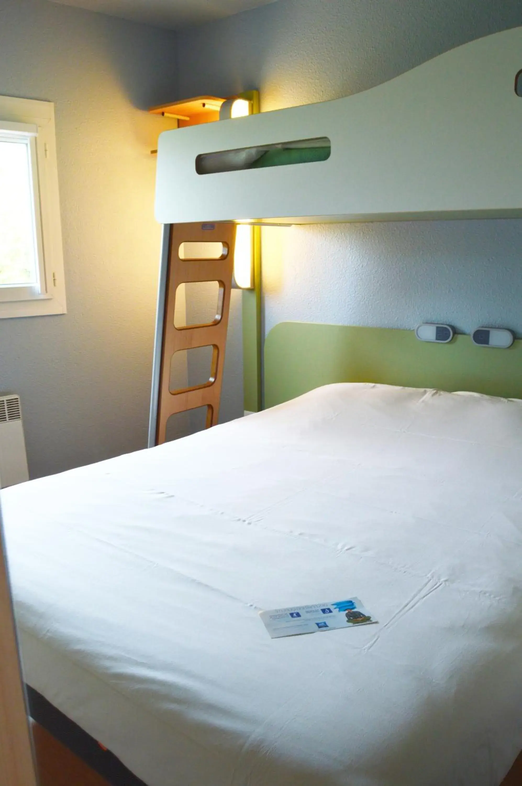 Triple Room - single occupancy in ibis budget Rouen Nord Isneauville Triple Room - single occupancy in ibis budget Rouen Nord Isneauville