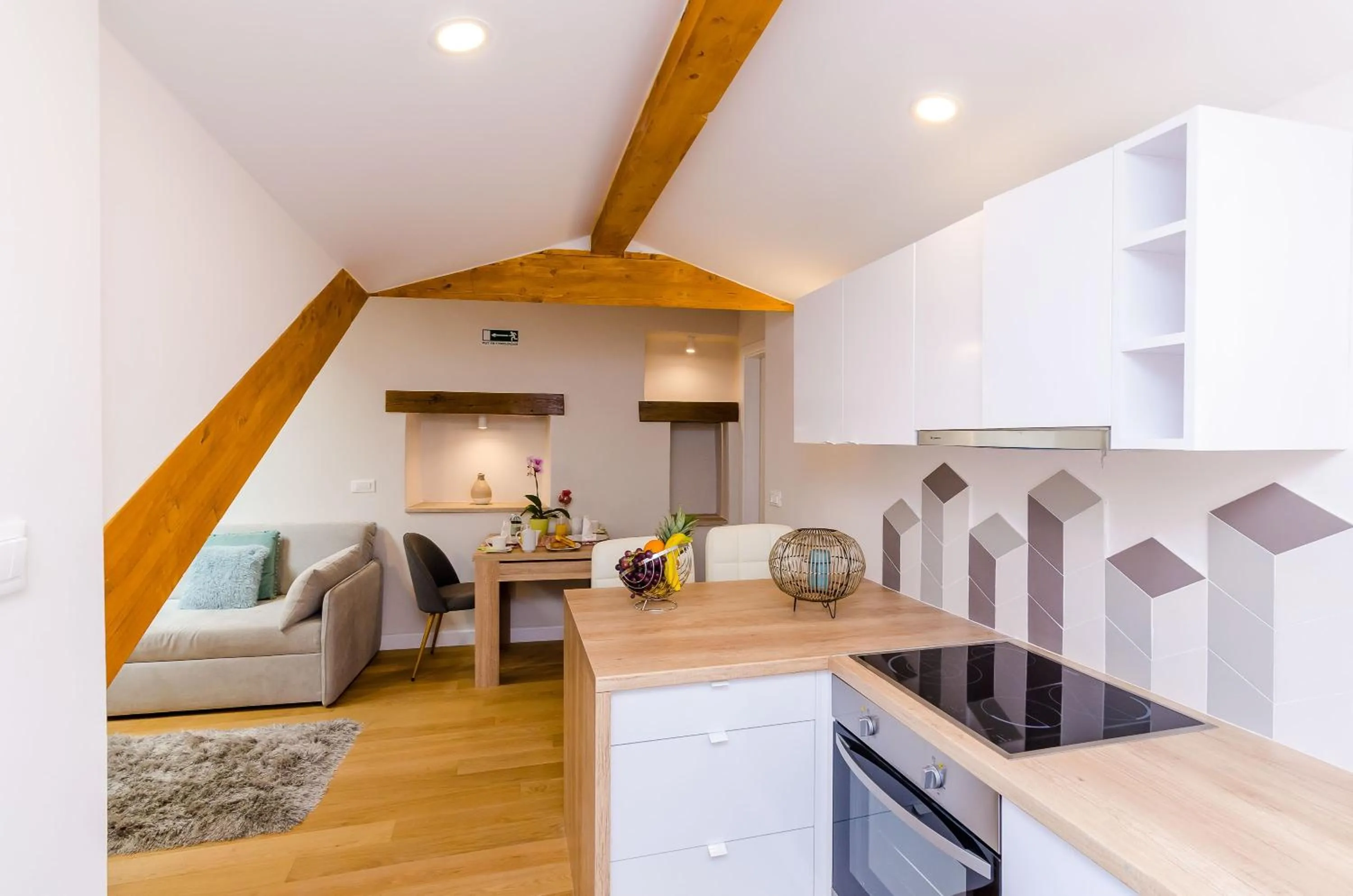 Kitchen or kitchenette in Leonarda Baroque House - Old Town