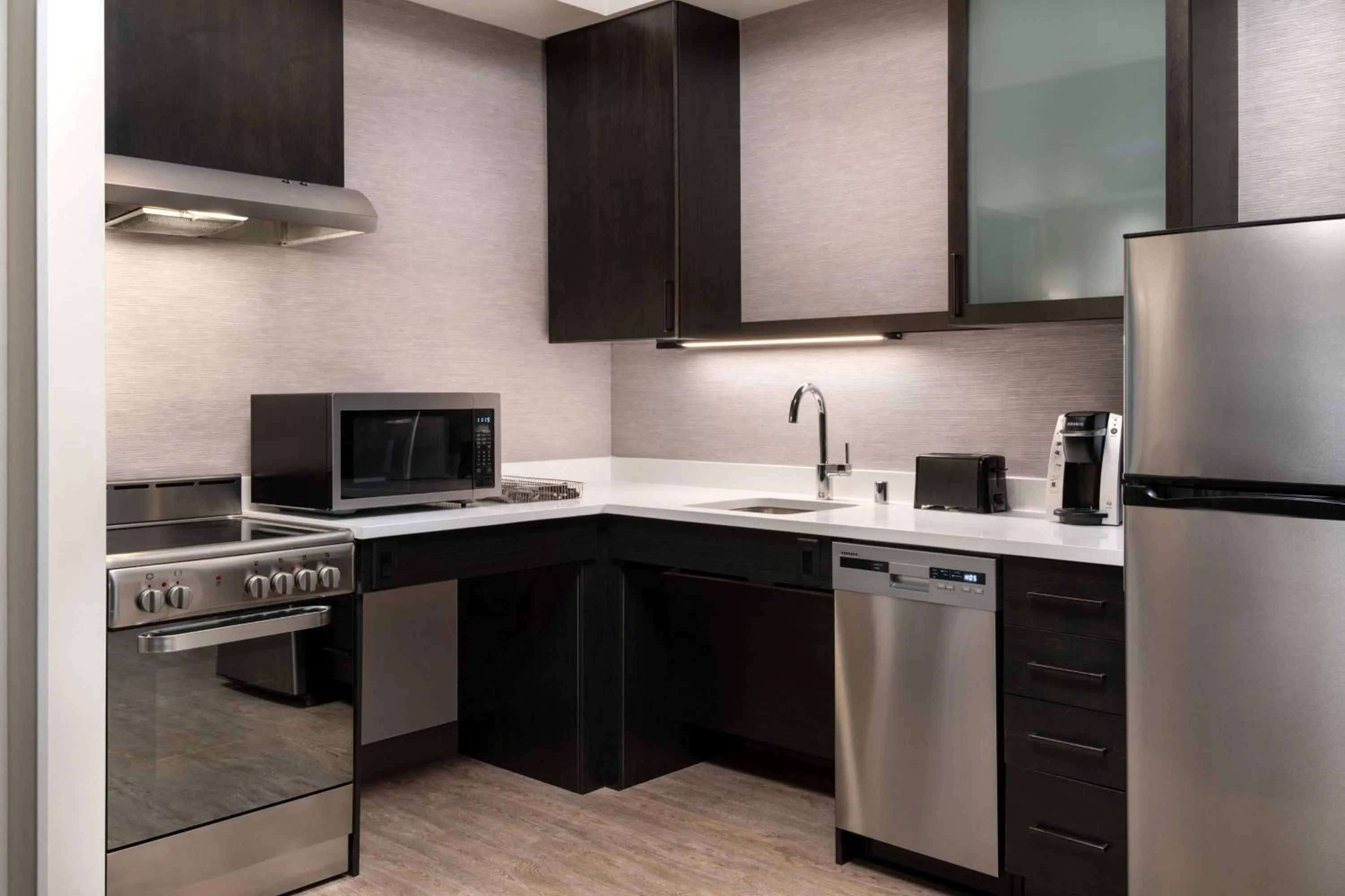 Kitchen or kitchenette in Residence Inn by Marriott Scottsdale Salt River