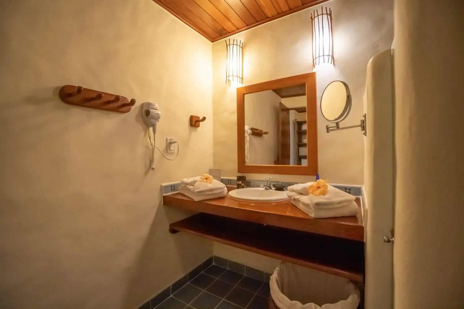 Bathroom, Bed in Pousada Enseada do Espelho