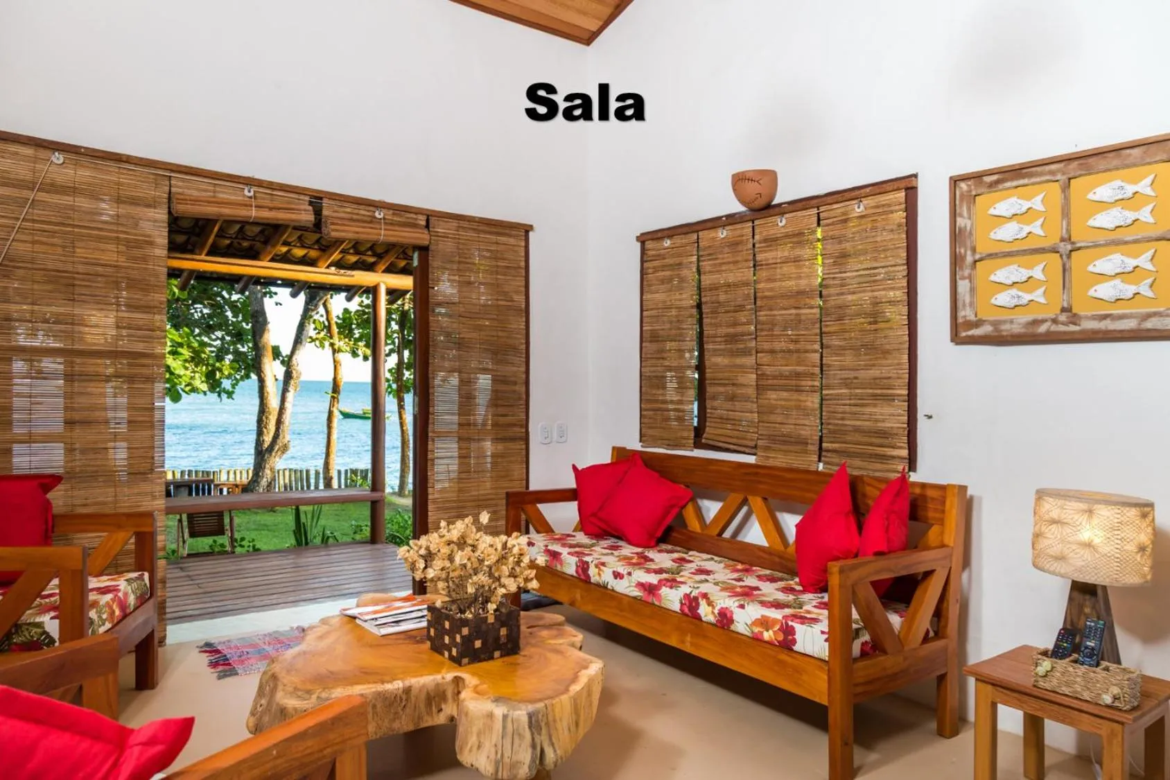 Living room in Pousada Enseada do Espelho