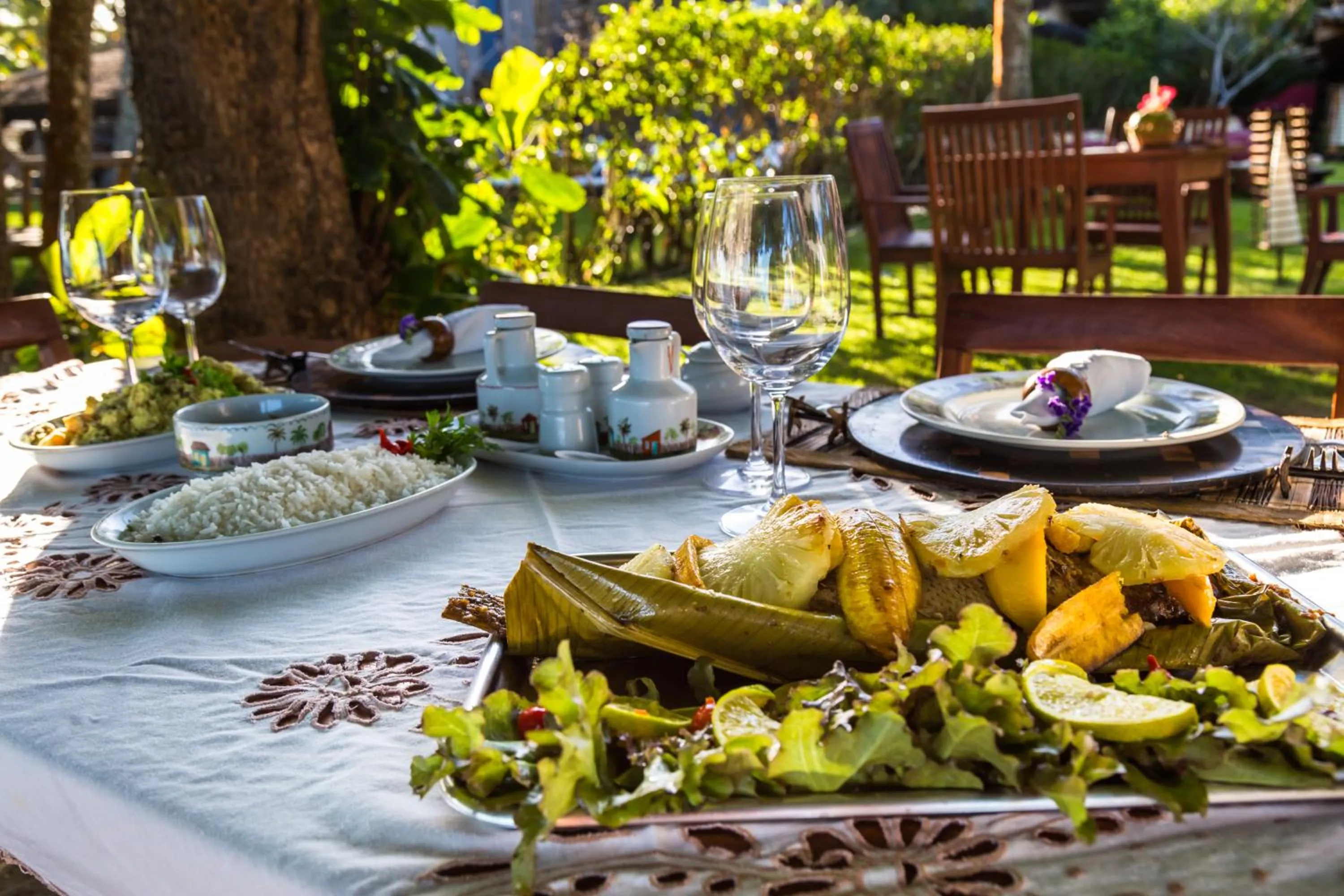 Restaurant/places to eat in Pousada Enseada do Espelho