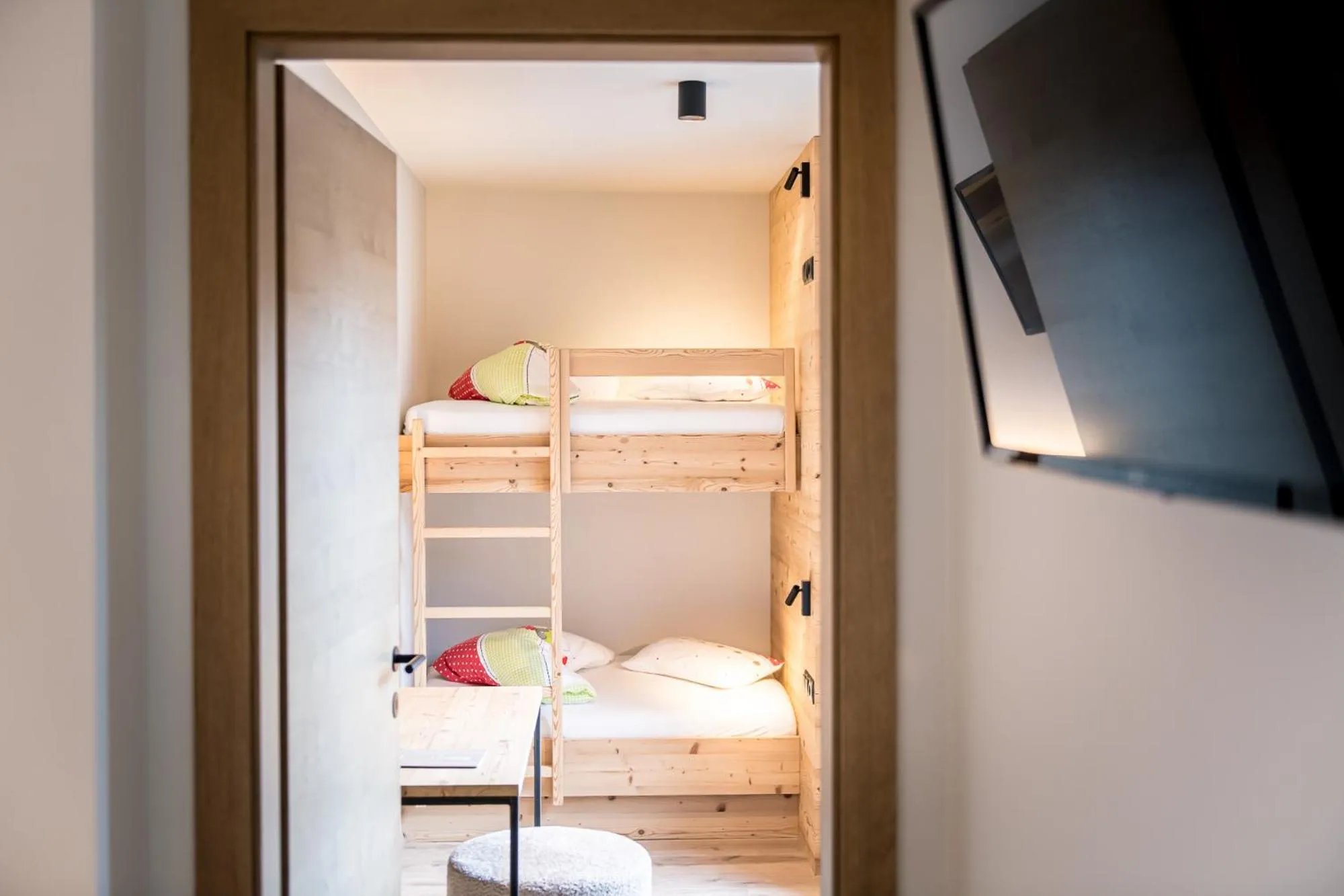 Bedroom, Bed in Hotel Sonnenheim